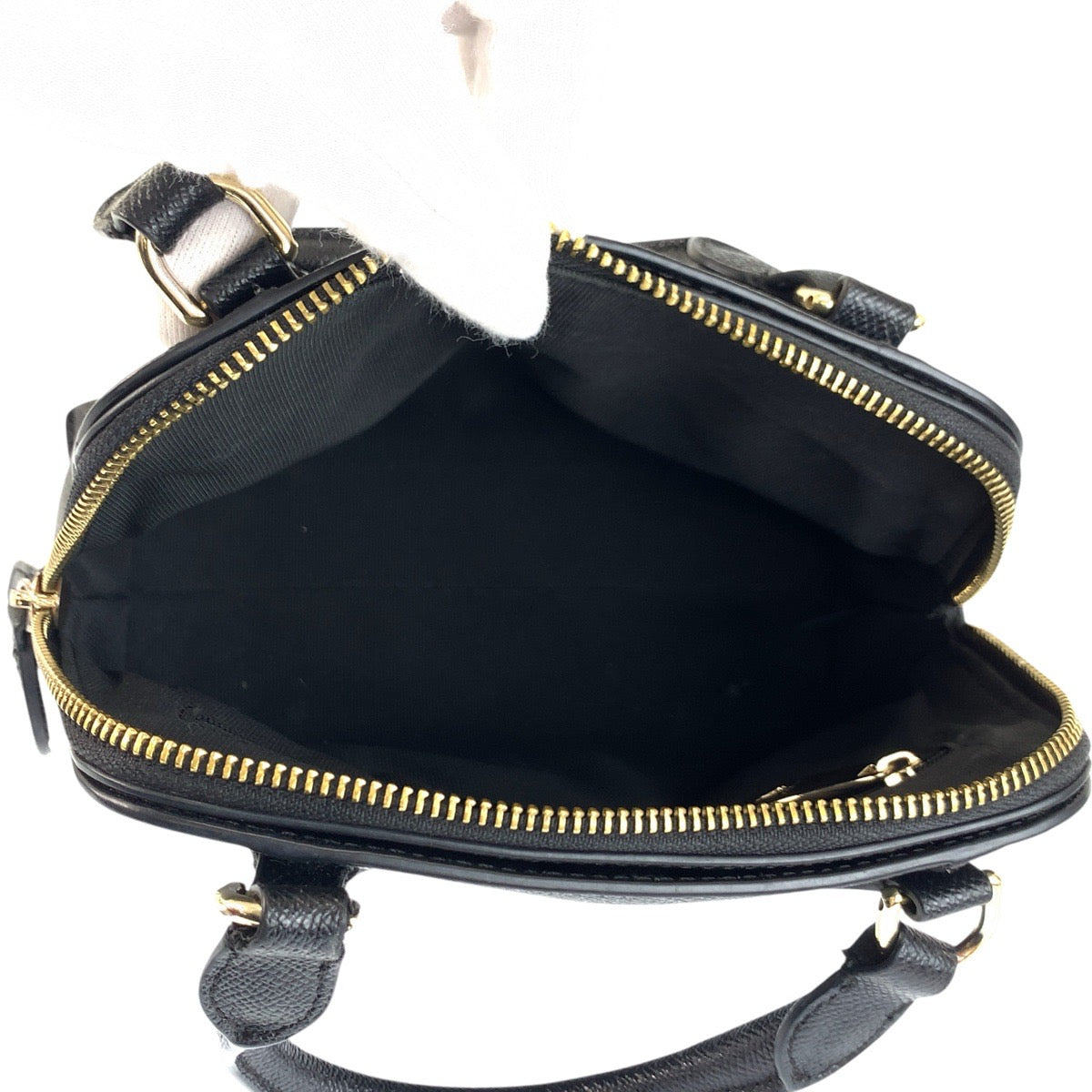 22622
Furla フルラ ブラック 黒 ゴールド金具 レザー 149538 ハンドバッグ ショルダーバッグ 2way レディース ABP10
