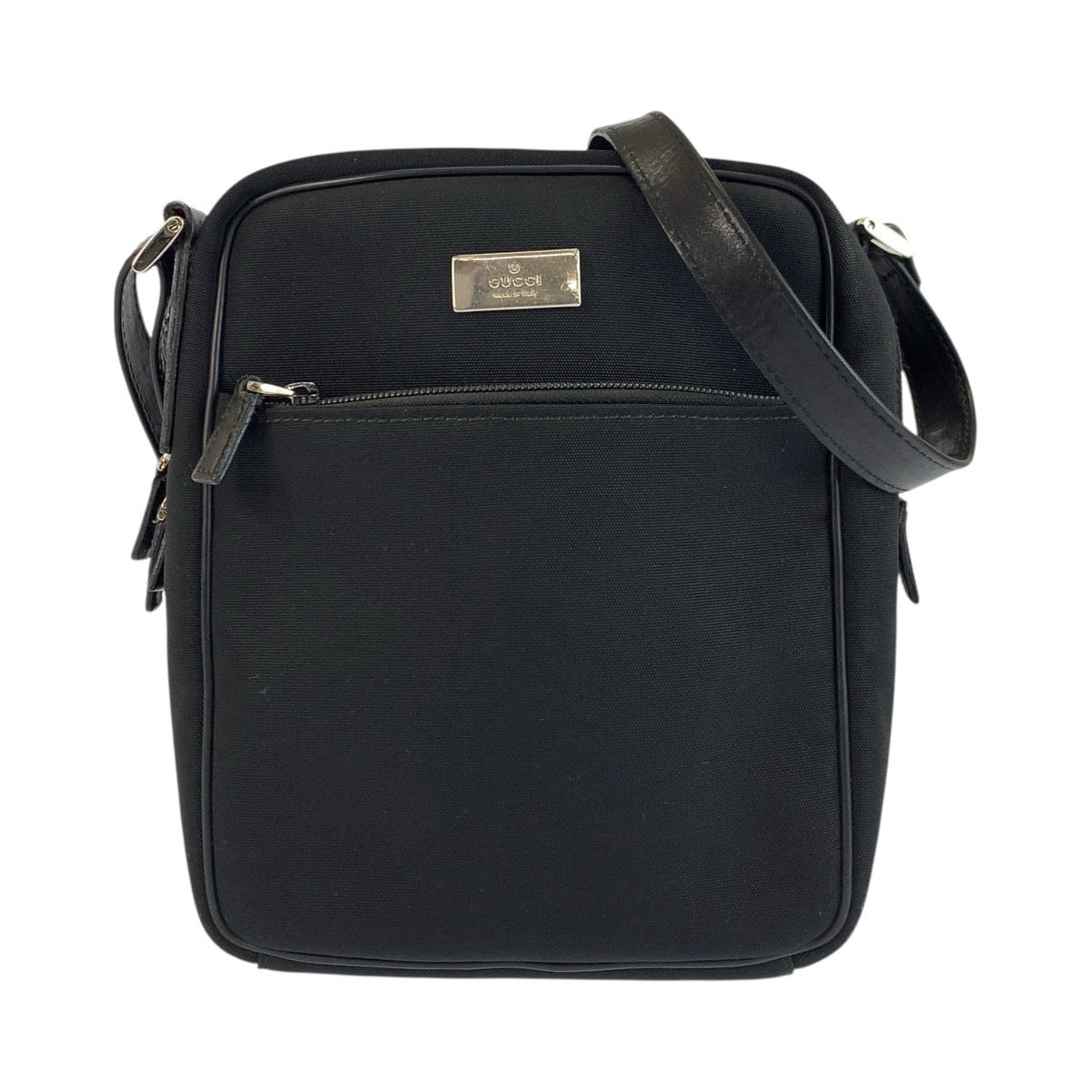 22646
GUCCI グッチ ブラック 黒 シルバー金具 ナイロン 0181612 ショルダーバッグ ポシェット 男女兼用 メンズ AB28