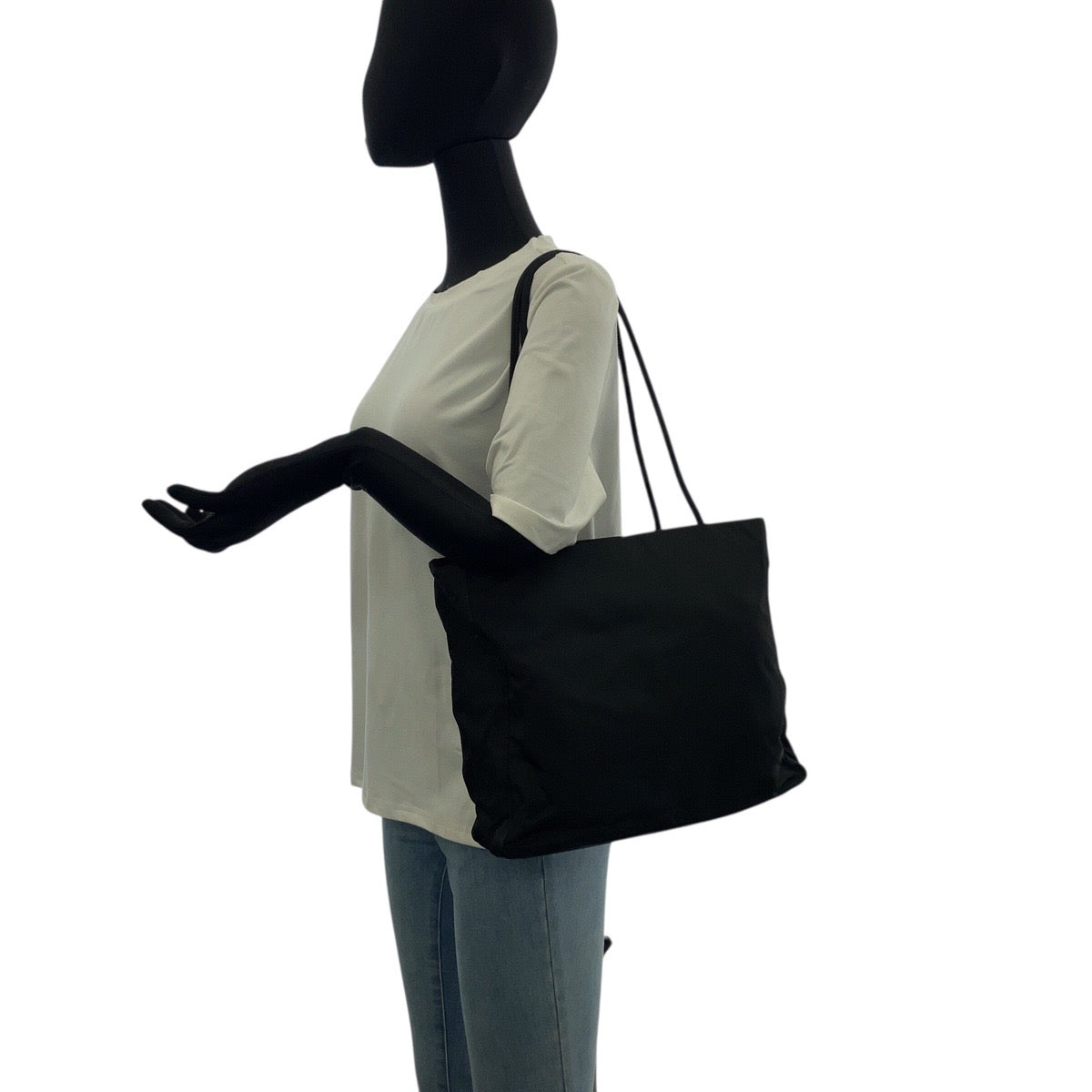 22670
PRADA プラダ テスート 三角ロゴプレート ブラック 黒 ナイロン ショルダーバッグ トートバッグ レディース AB28