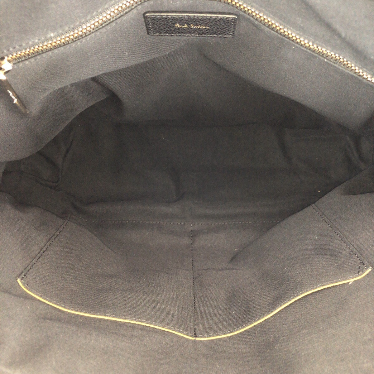 22697
Paul Smith ポール スミス マルチストライプ ブラック マルチカラー ゴールド金具 レザー ビジネスバッグ ブリーフケース メンズ ABP21