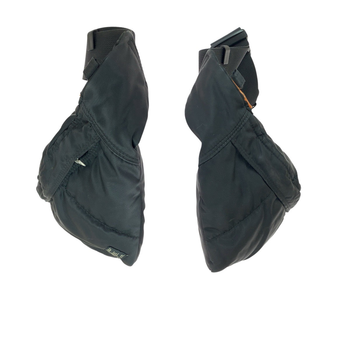 22703
PORTER ポーター タンカー ブラック 黒 シルバー金具 ナイロン ボディバッグ ウエストポーチ バムバッグ メンズ ABP9