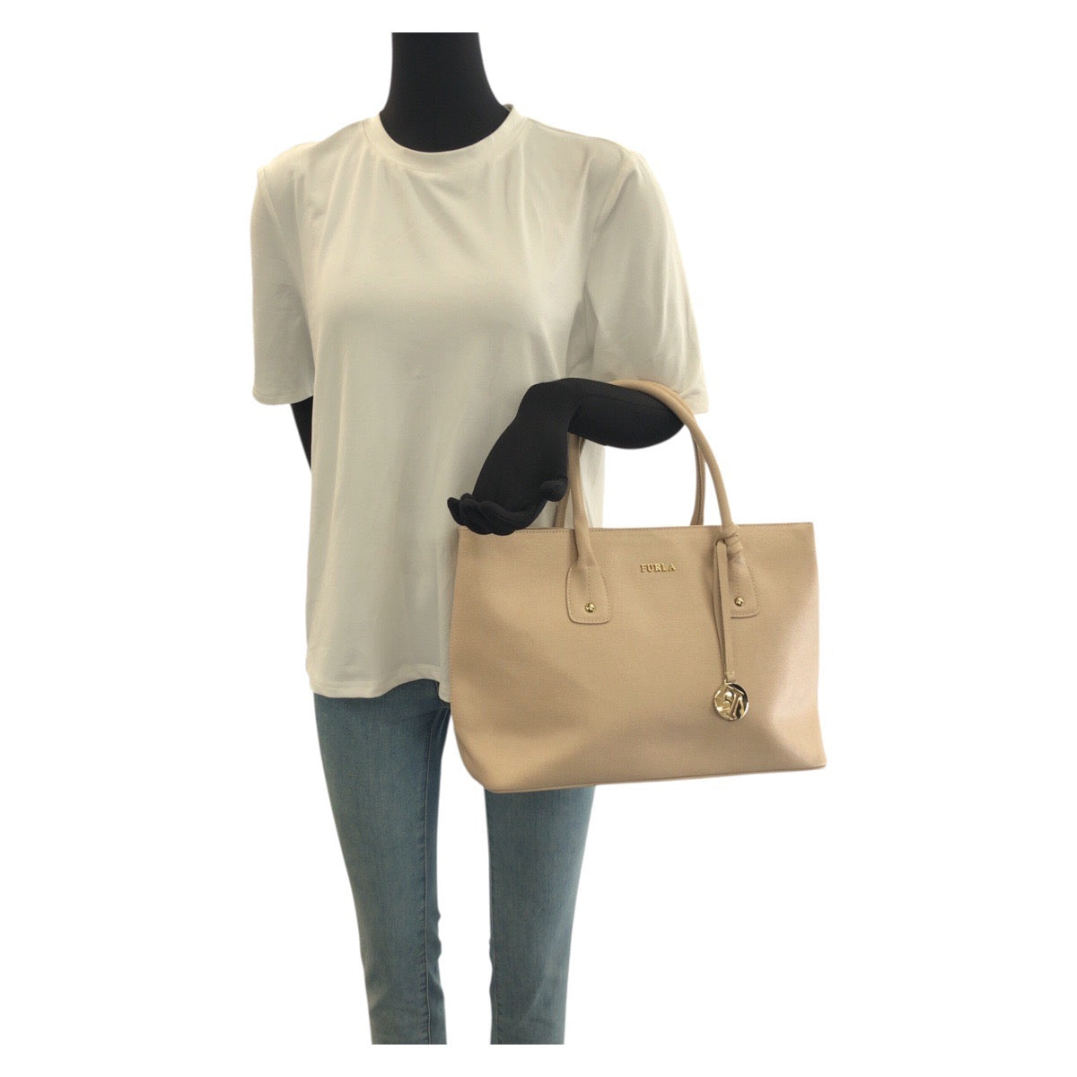 22705
Furla 2-Way Beige Gold Hardware Leather Shoulder Bag Tote Bag Women's ABP9