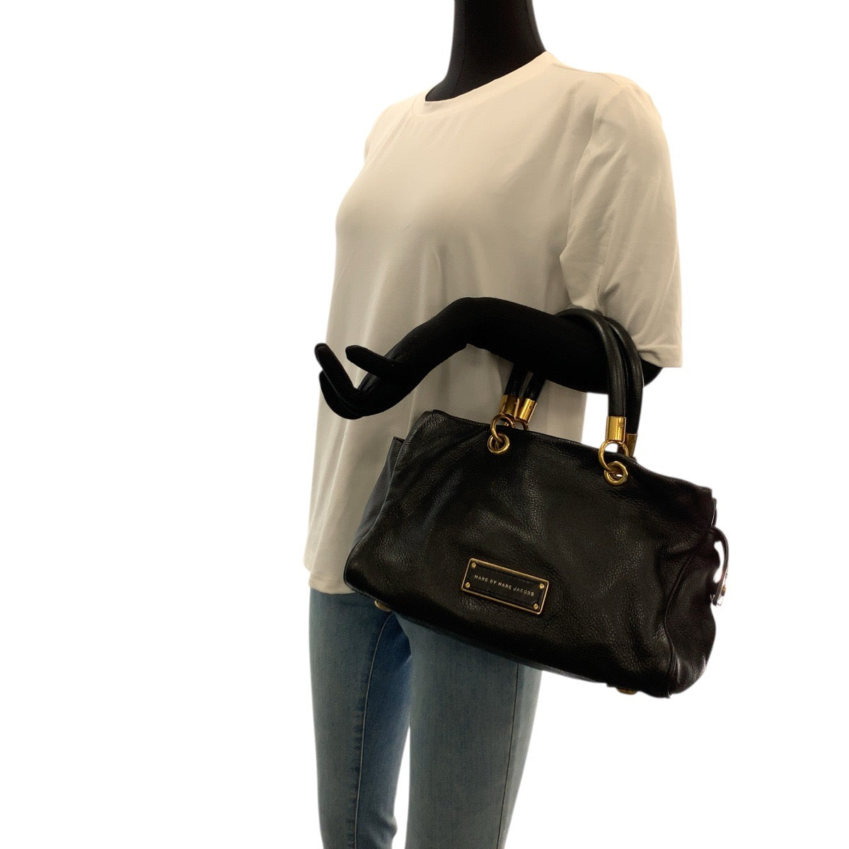 22707
MARC JACOBS マークジェイコブス ブラック 黒 ゴールド金具 レザー M3PE134 ハンドバッグ レディース AB9