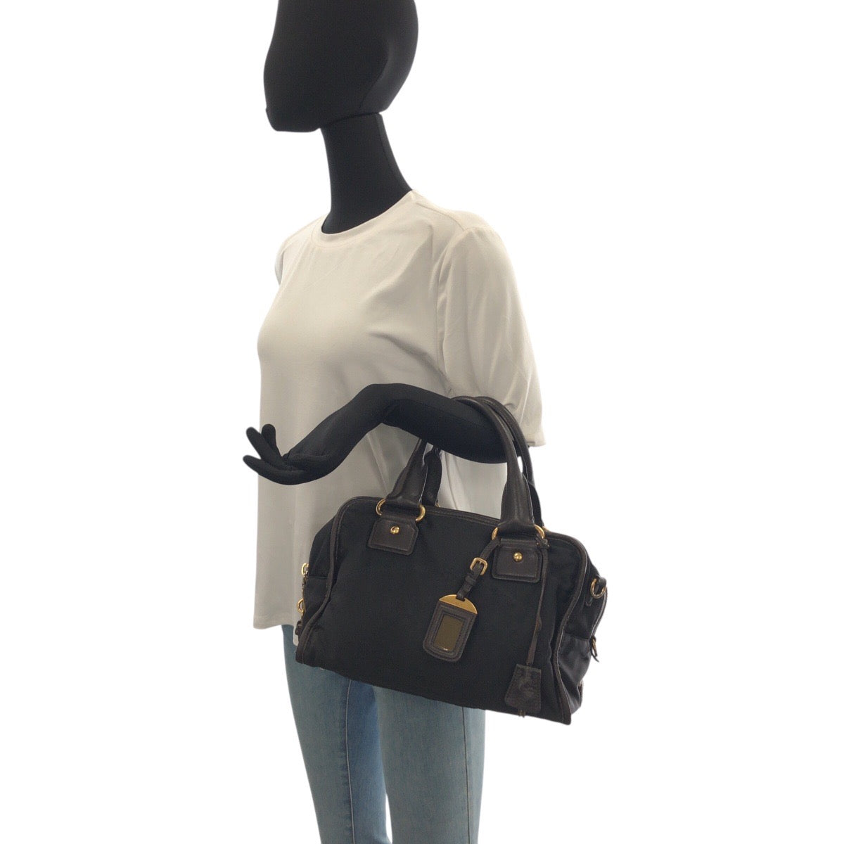 22736
PRADA プラダ 三角ロゴプレート ブラック 黒 ゴールド金具 ナイロン / レザー ハンドバッグ ショルダーバッグ レディース ABP42