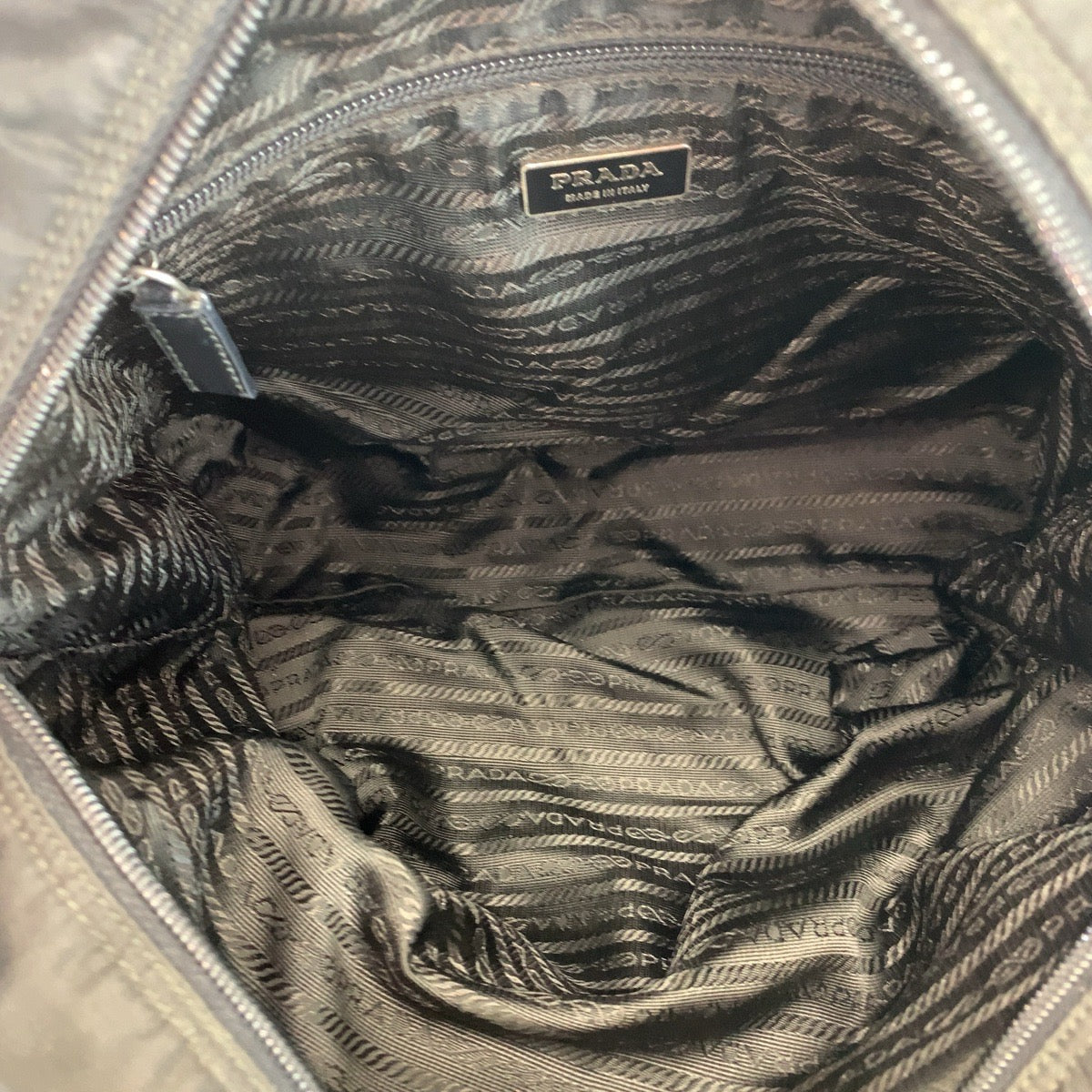 22751
PRADA プラダ テスート 三角ロゴプレート ブラック 黒 シルバー金具 ナイロン ショルダーバッグ トートバッグ レディース ABP28