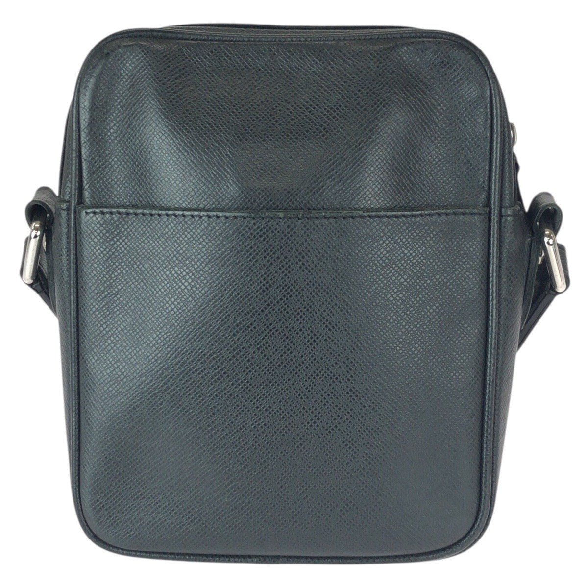 22755
LOUIS VUITTON Taiga Dimitri Black Silver Hardware Leather M32462 Shoulder Bag Pochette Men's ABP36