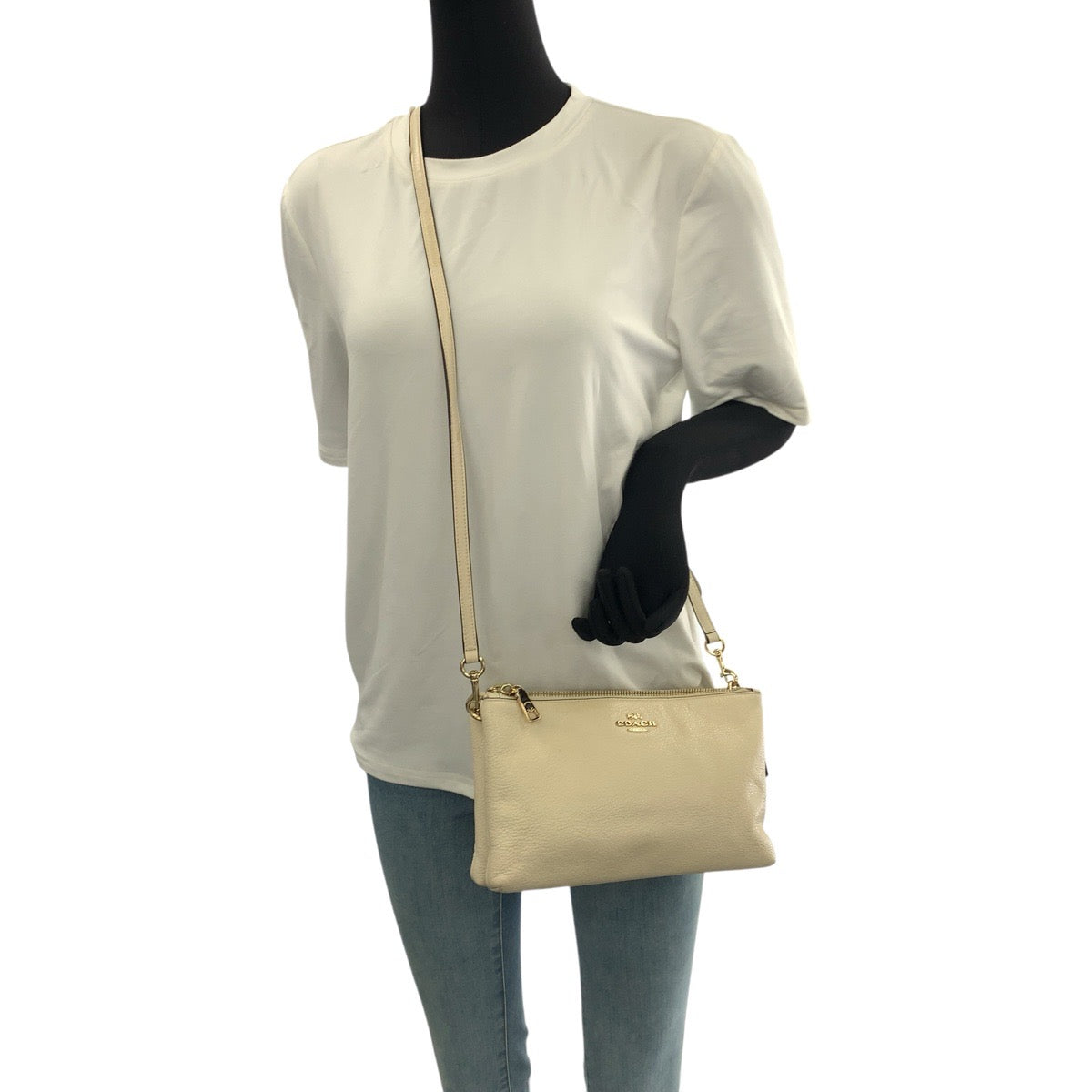 22767
COACH コーチ レイラ オフホワイト ゴールド金具 レザー F38273 ショルダーバッグ レディース AB7