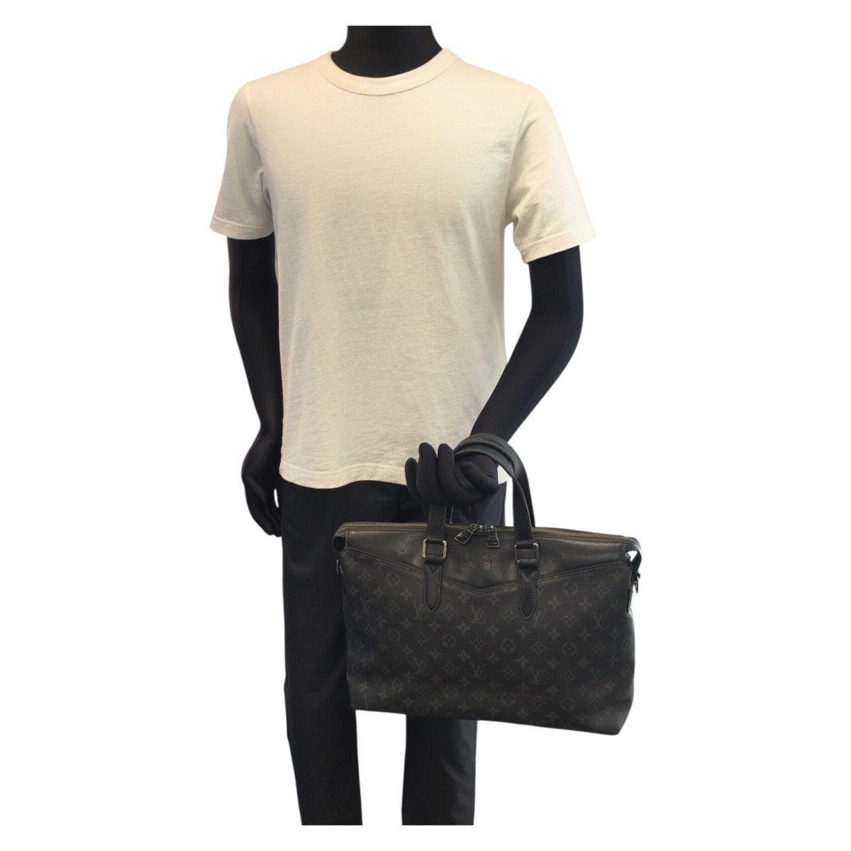 22773
LOUIS VUITTON ルイヴィトン モノグラム エクリプス エクスプローラー ブラック 黒 シルバー金具 PVC / レザー M40566 ビジネスバッグ ブリーフケース メンズ B35