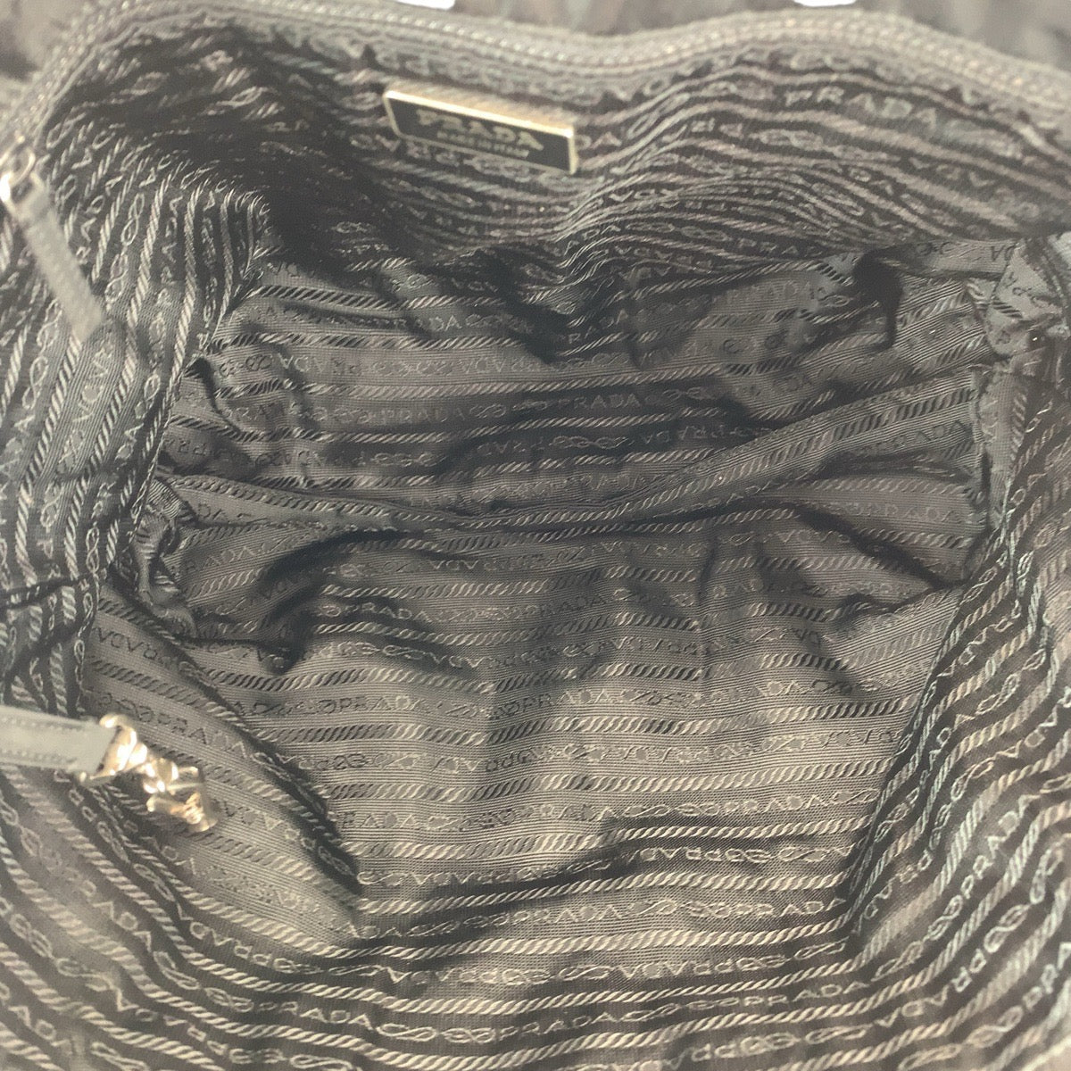 22779
PRADA プラダ テスート ブラック 黒 シルバー金具 ナイロン ショルダーバッグ トートバッグ レディース ABP35