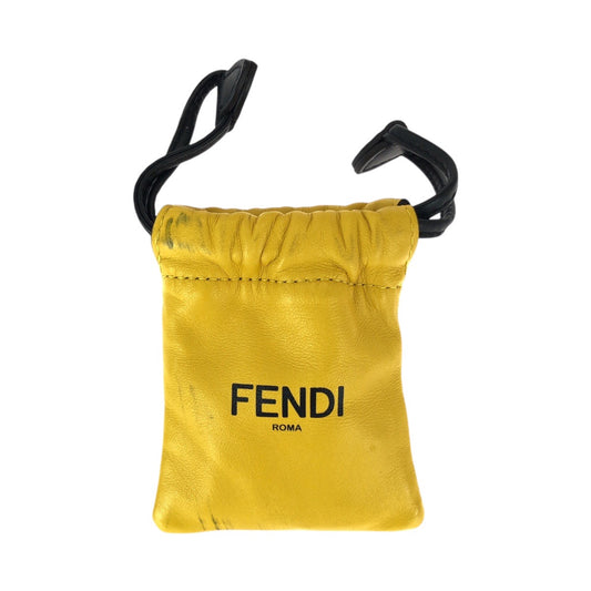 22797
FENDI フェンディ イエロー ブラック ゴールド金具 レザー 7AR897 ポーチ フォンポーチ レディース AB15