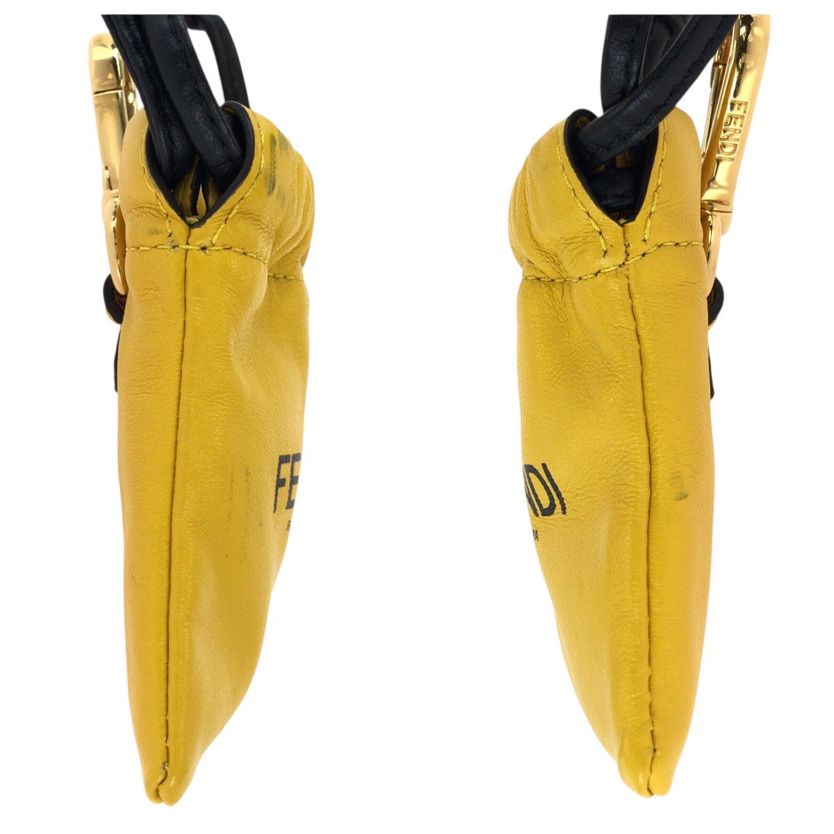 22797
FENDI フェンディ イエロー ブラック ゴールド金具 レザー 7AR897 ポーチ フォンポーチ レディース AB15