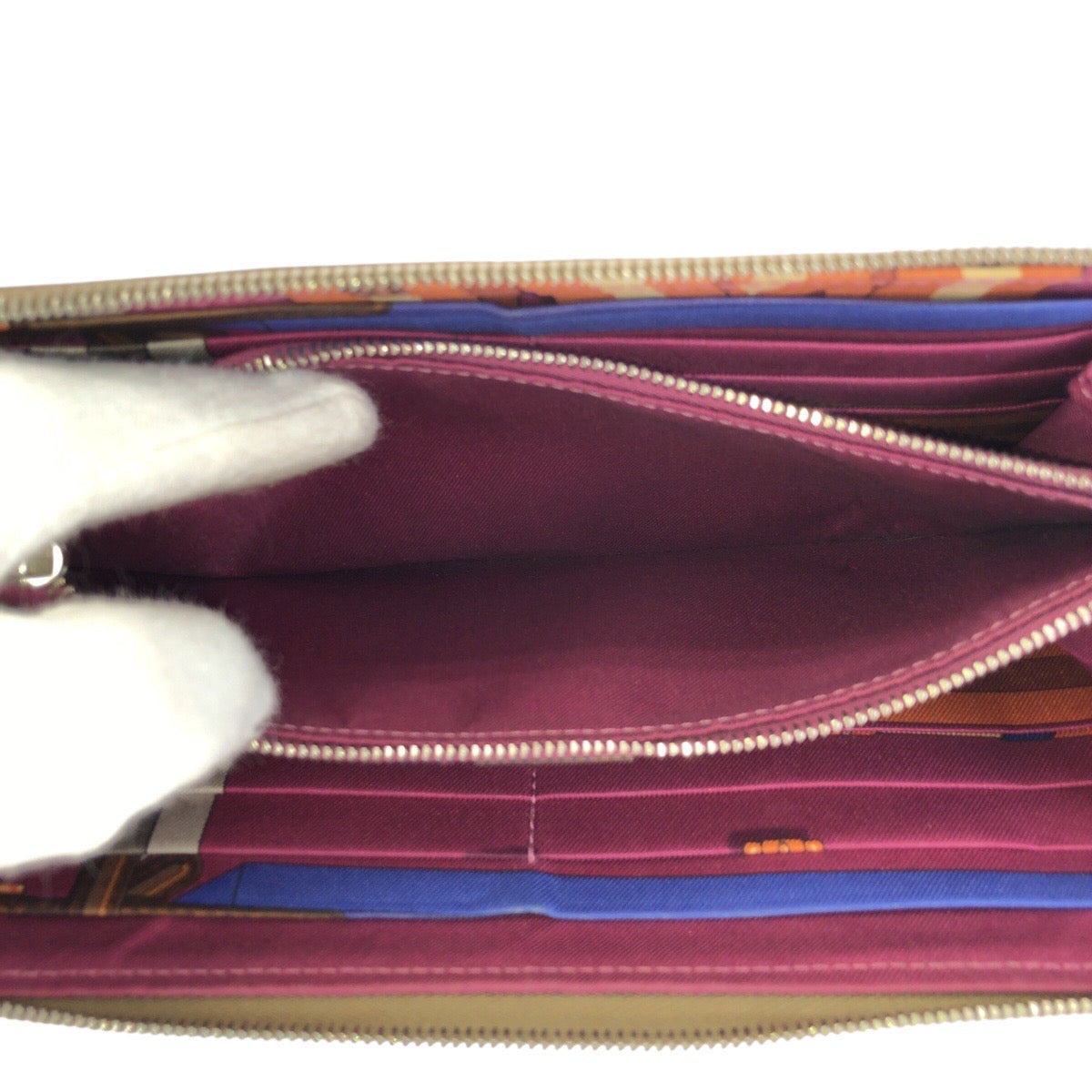 22800
HERMES エルメス アザップロング シルクイン エトゥープ ベージュ シルバー金具 ヴォーエプソン 長財布 ラウンドファスナー □O刻印 レディース ABP42