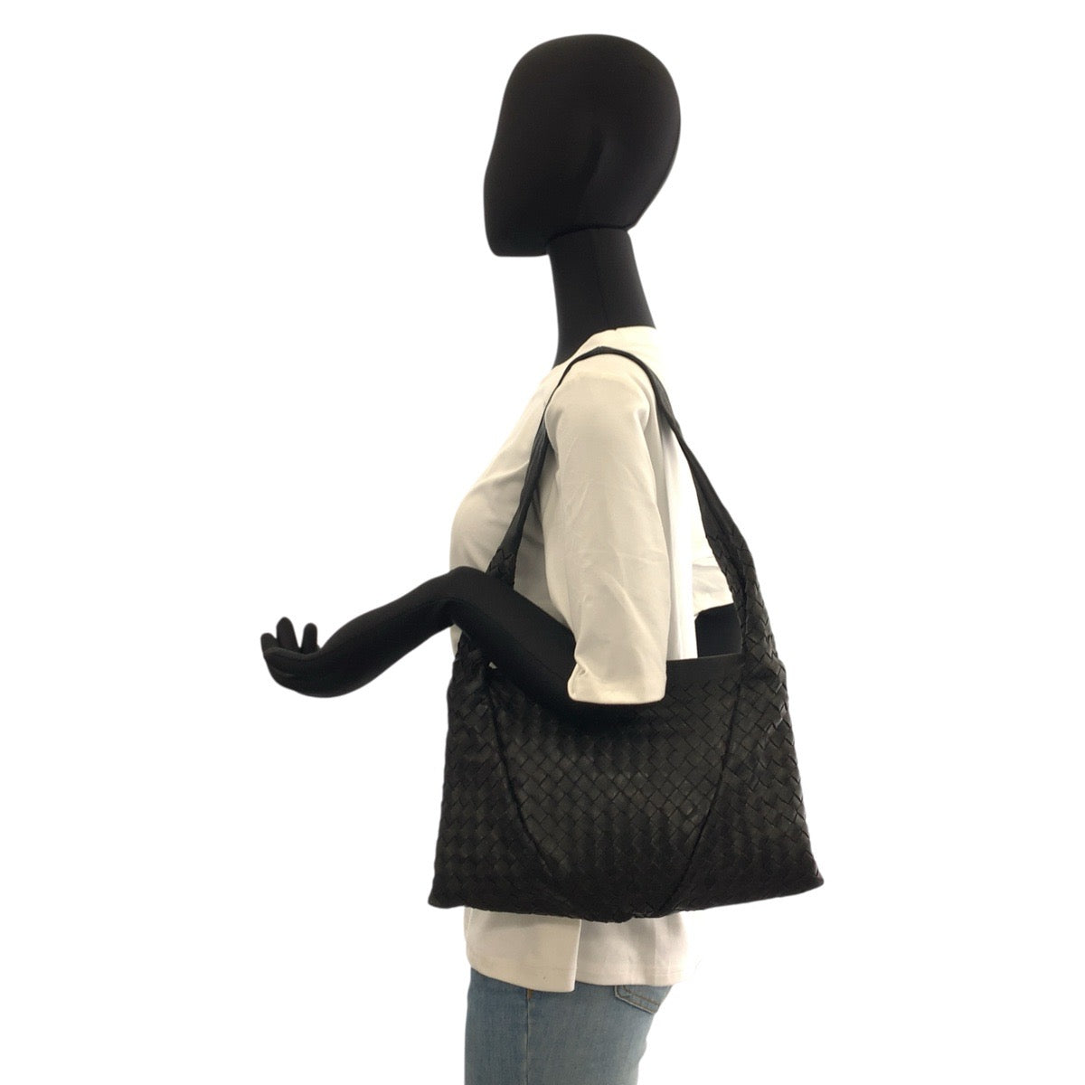 22809
BOTTEGAVENETA ボッテガヴェネタ イントレチャート ブラック 黒 レザー 9G00027486G917 ショルダーバッグ レディース AB50