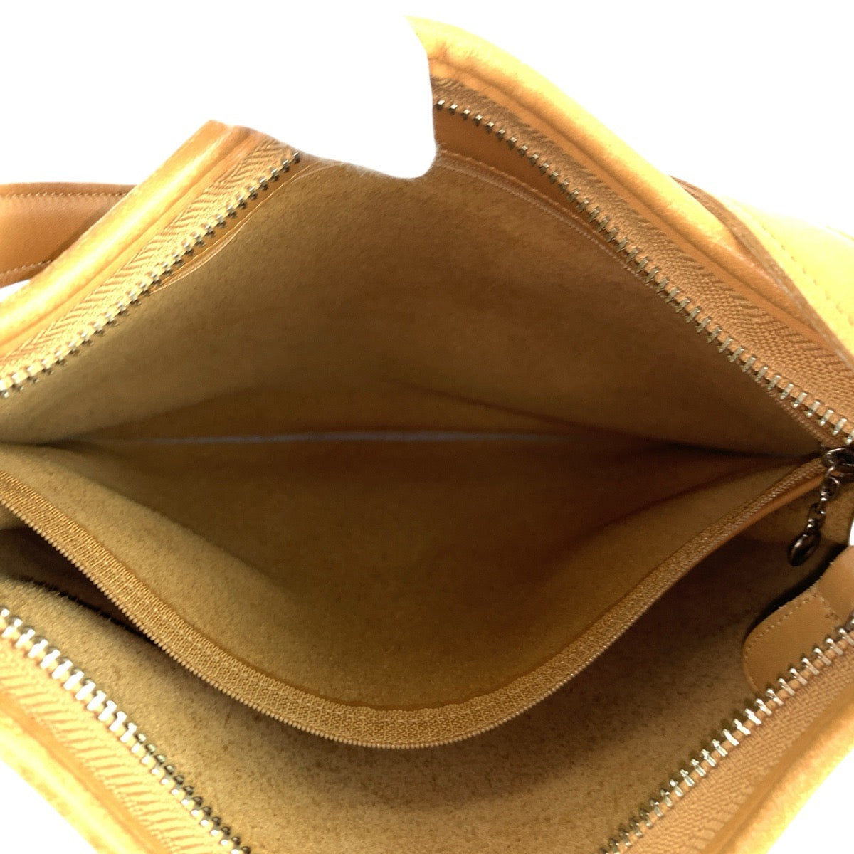 22842
COACH コーチ オールドコーチ ベージュ シルバー金具 レザー F9P 9073 ショルダーバッグ メッセンジャーバッグ レディース ABP15