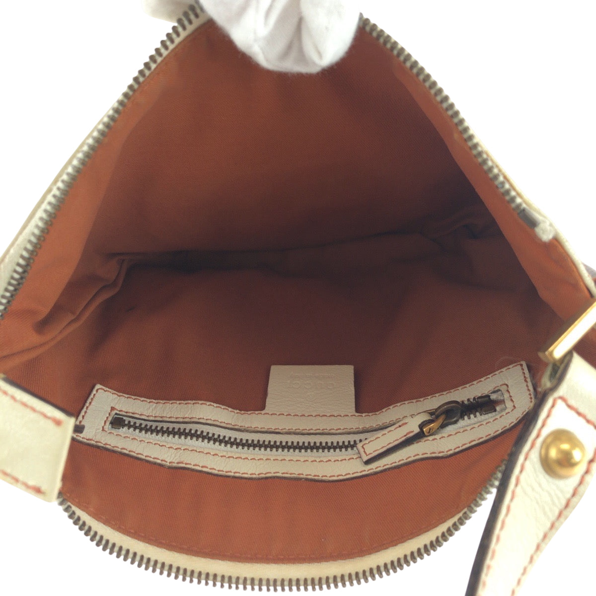 22889
GUCCI グッチ ソーホー インターロッキング ホワイト ゴールド金具 レザー 121552 ホーボー ショルダーバッグ 肩掛け レディース AB52
