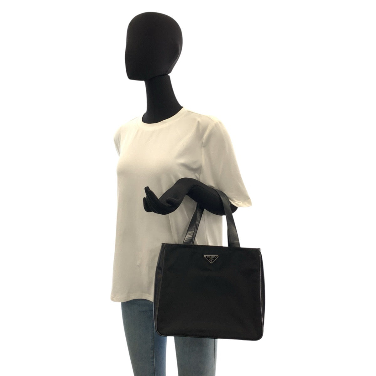 22924
PRADA Tessuto Triangle Logo Plate Black Silver Hardware Nylon / Leather Handbag Tote Bag Ladies ABP36