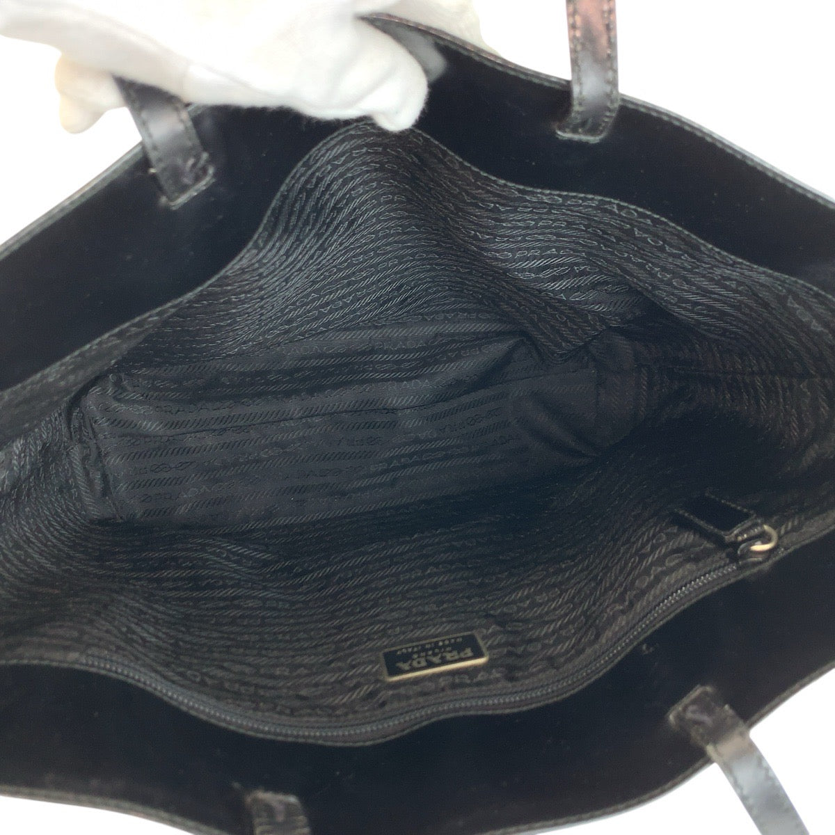 22947
PRADA Black Enamel Tote Bag Handbag Women's AB28