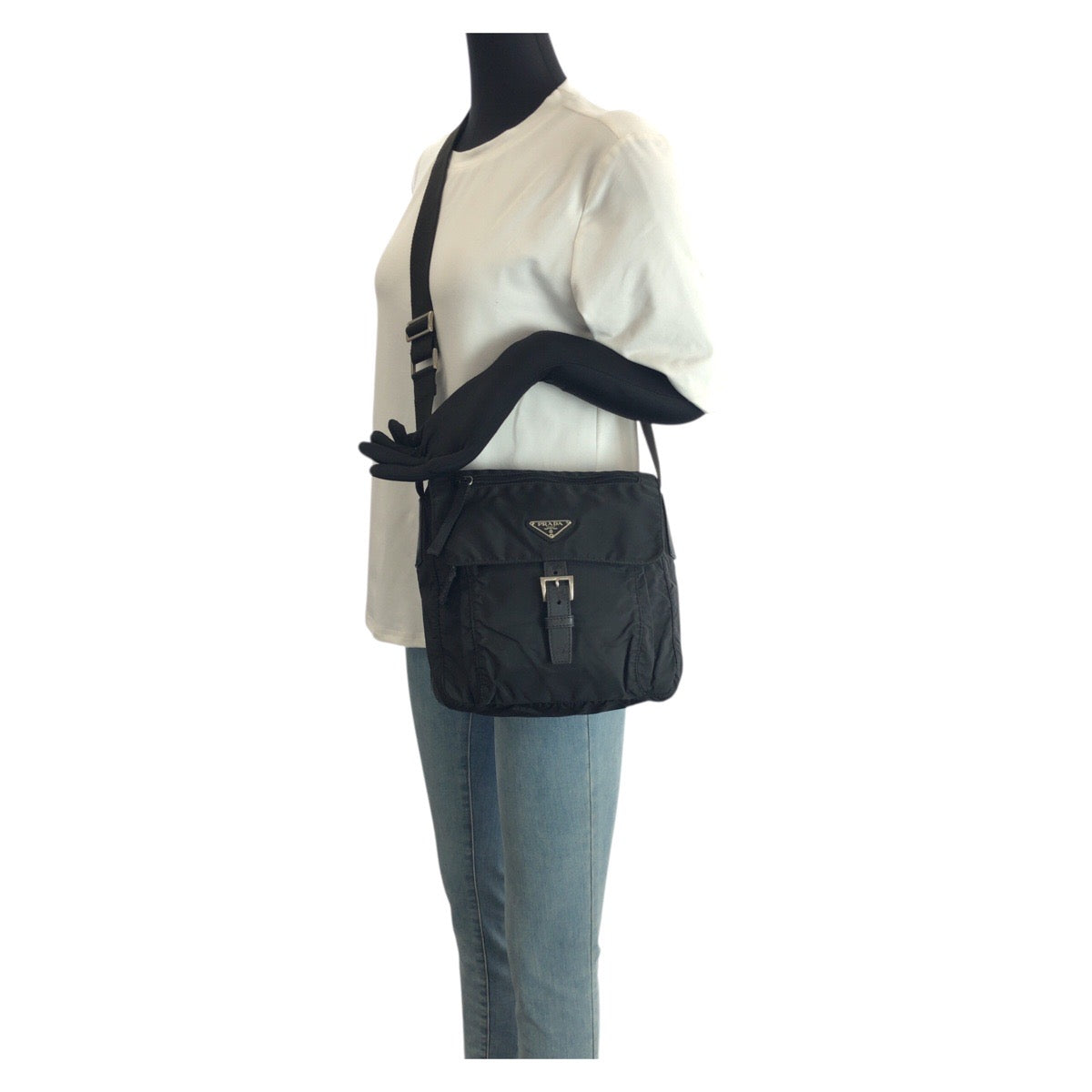 22954
PRADA プラダ テスート 三角ロゴプレート ブラック 黒 シルバー金具 ナイロン / レザー ショルダーバッグ メッセンジャーバッグ レディース ABP32