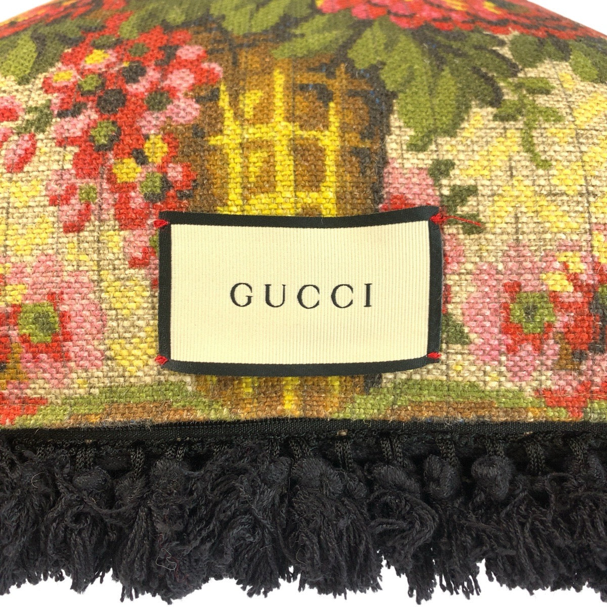 22968
GUCCI GG Jacquard Multi-Color Fabric / Rayon Interior Cushion Unisex Men's A50