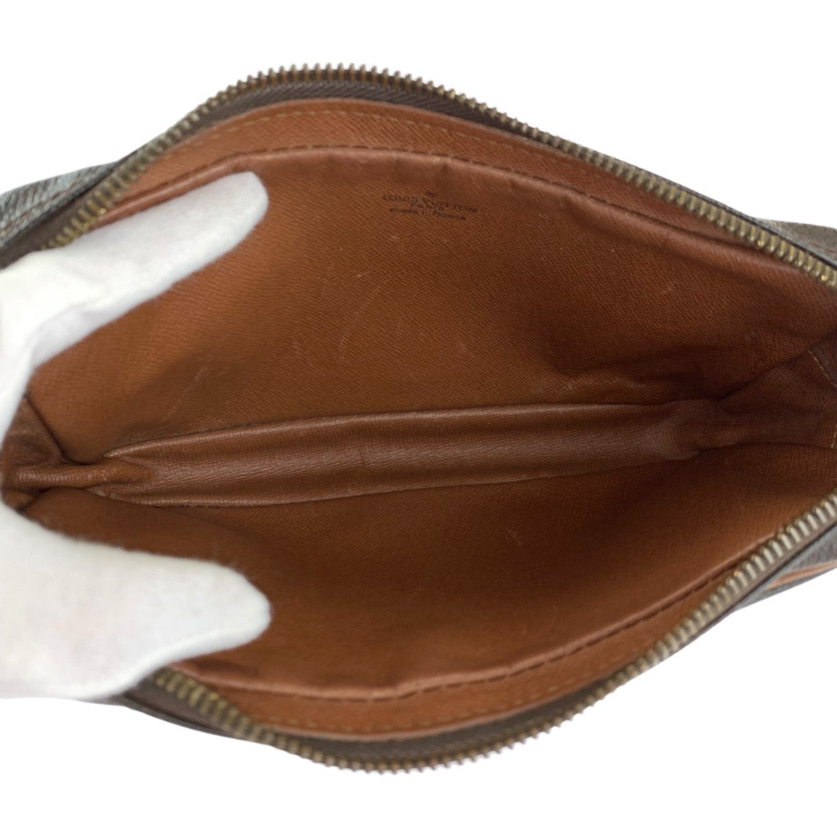 22976
LOUIS VUITTON ルイヴィトン モノグラム マルリードラゴンヌPM ブラウン ゴールド金具 PVC / レザー M51827 クラッチバッグ セカンドバッグ メンズ AB21