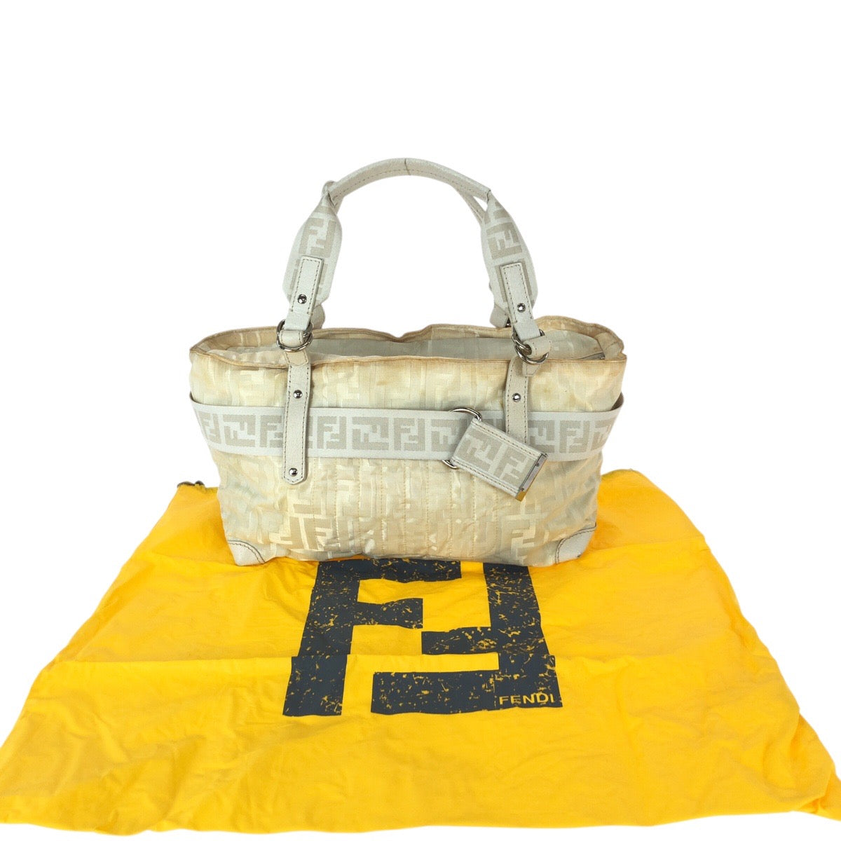 23055
FENDI フェンディ ズッカ オフホワイト シルバー金具 ナイロン / レザー 8BH143 トートバッグ ハンドバッグ レディース B13