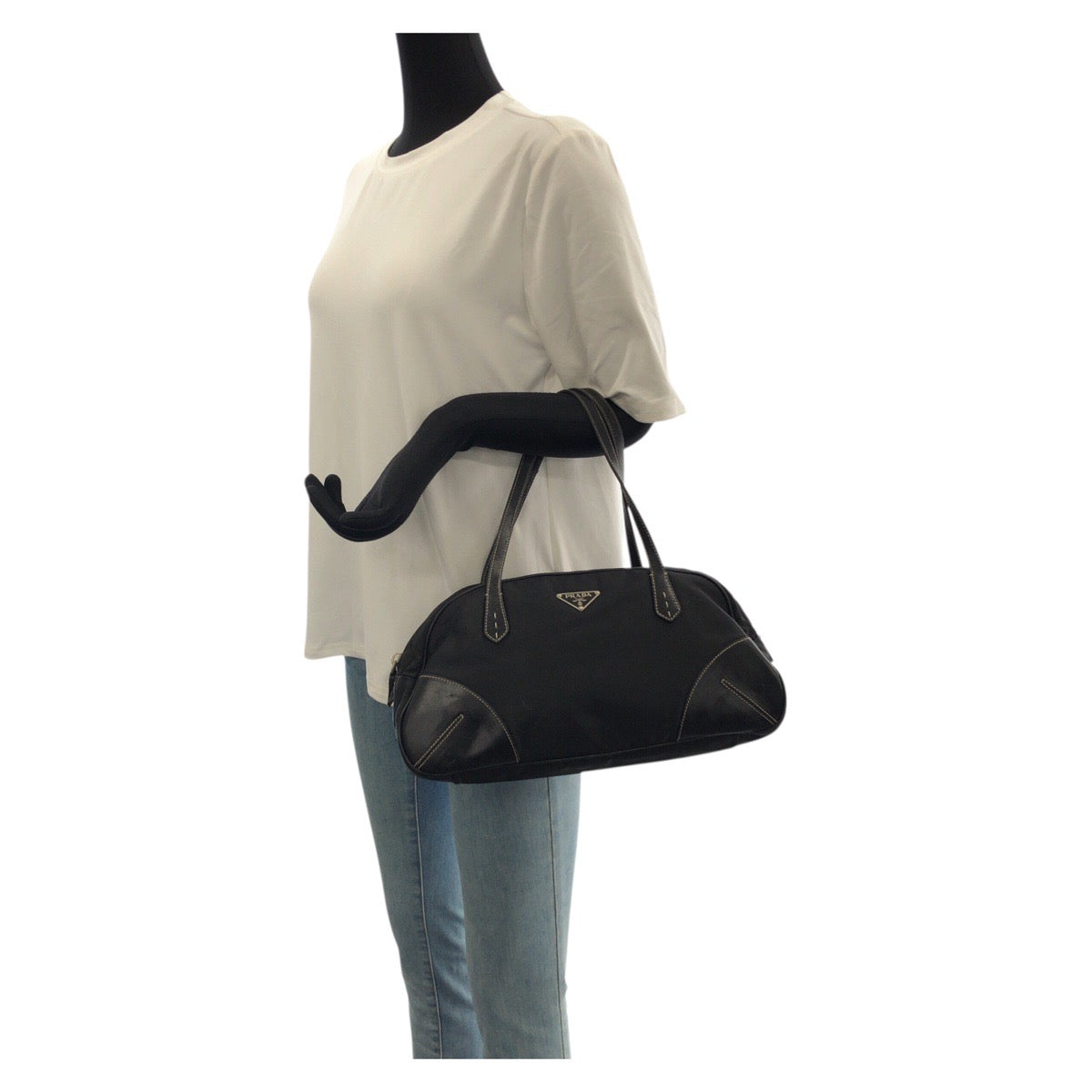 23061
PRADA プラダ テスート 三角ロゴプレート ブラック 黒 シルバー金具 ナイロン / レザー トートバッグ ハンドバッグ レディース AB28