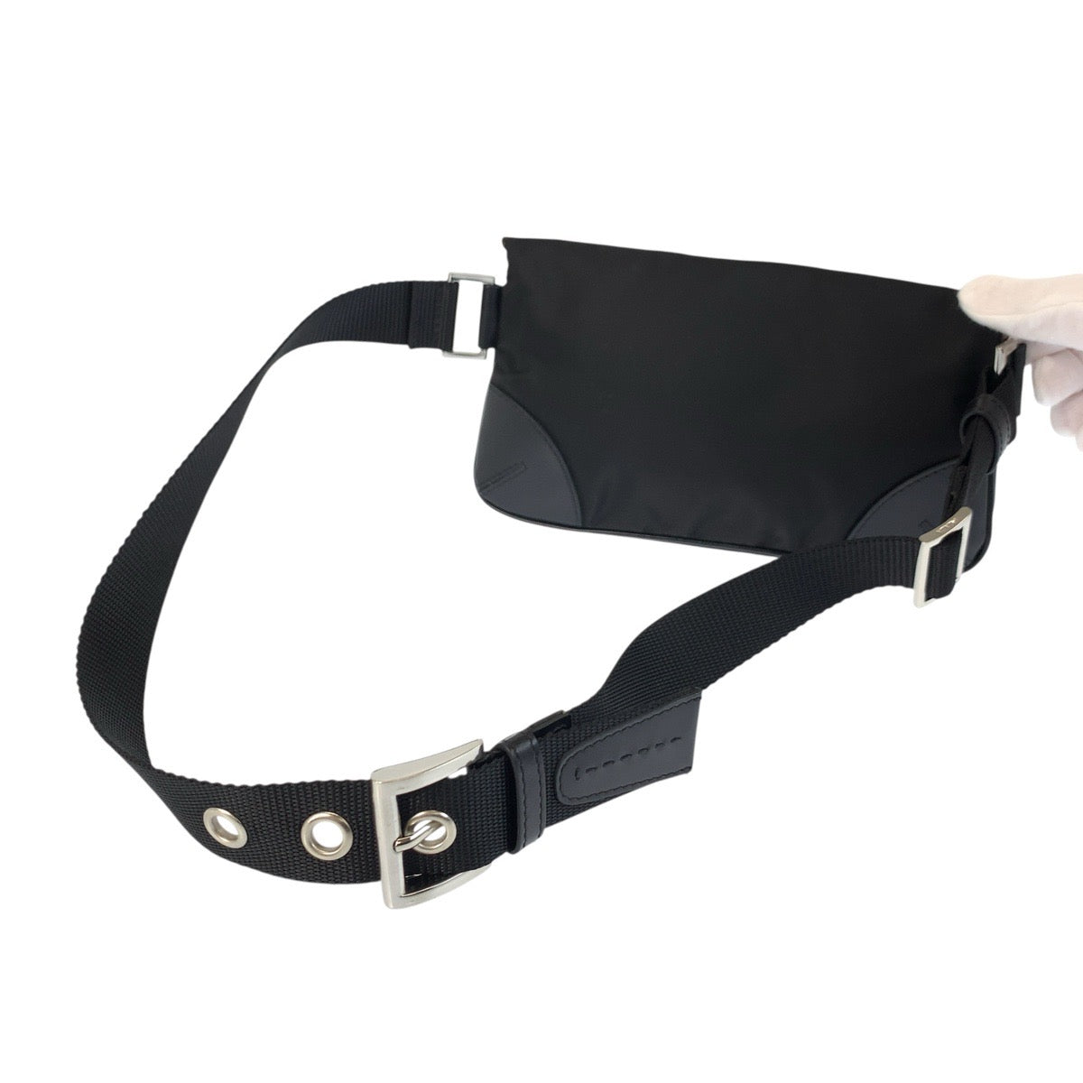 23062
PRADA プラダ テスート 三角ロゴプレート ブラック 黒 シルバー金具 ナイロン / レザー ボディバッグ バムバッグ ショルダーバッグ ウエストポーチ メンズ A48