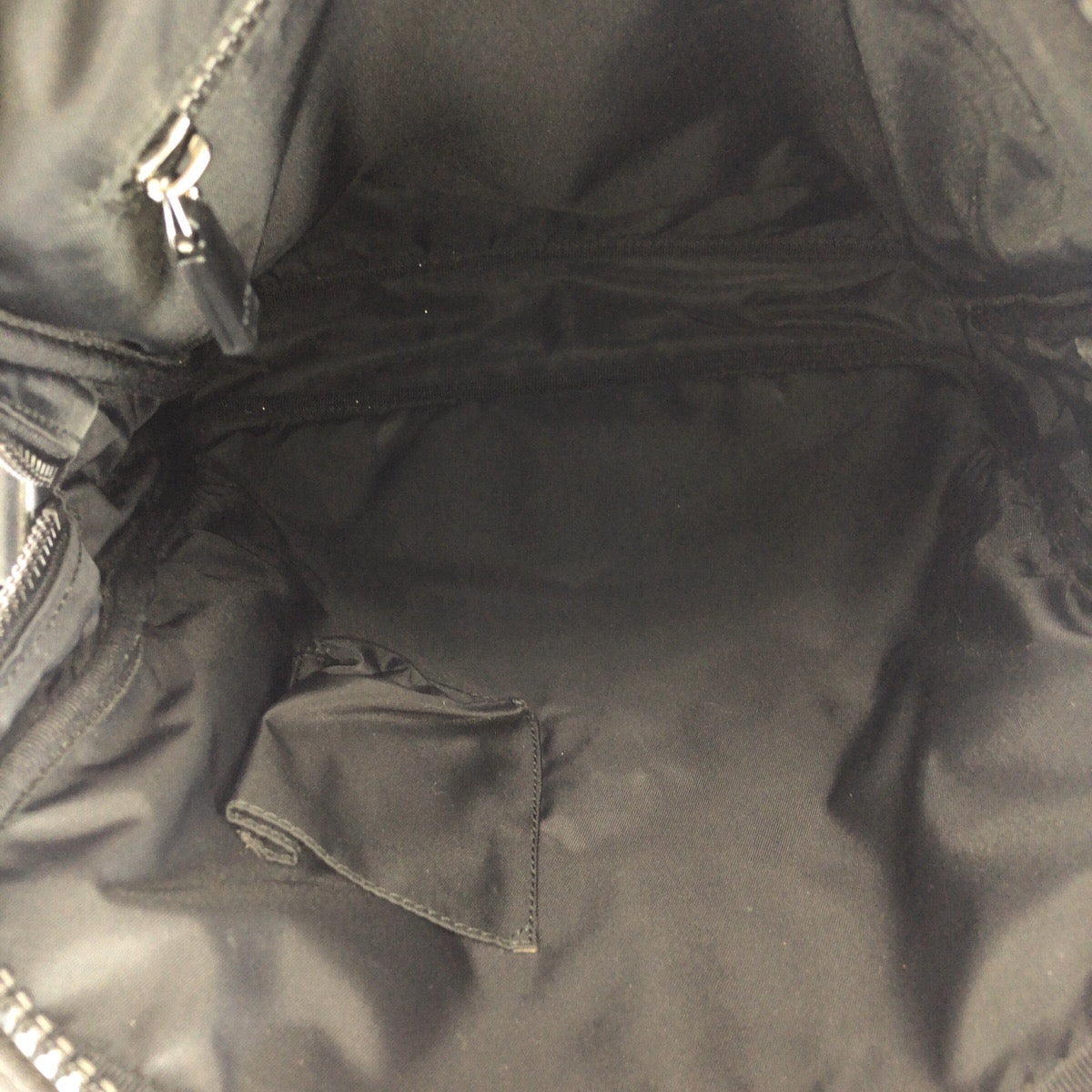 23064
GUCCI グッチ シェリーライン インターロッキング ブラック 黒 シルバー金具 ナイロン 181061 ショルダーバッグ メッセンジャーバッグ レディース AB21