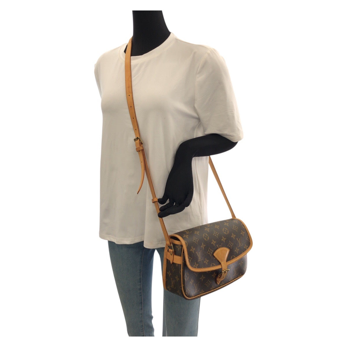 23108
LOUIS VUITTON ルイヴィトン モノグラム ソローニュ ブラウン PVC / レザー M42250 ショルダーバッグ メッセンジャーバッグ レディース ABP150