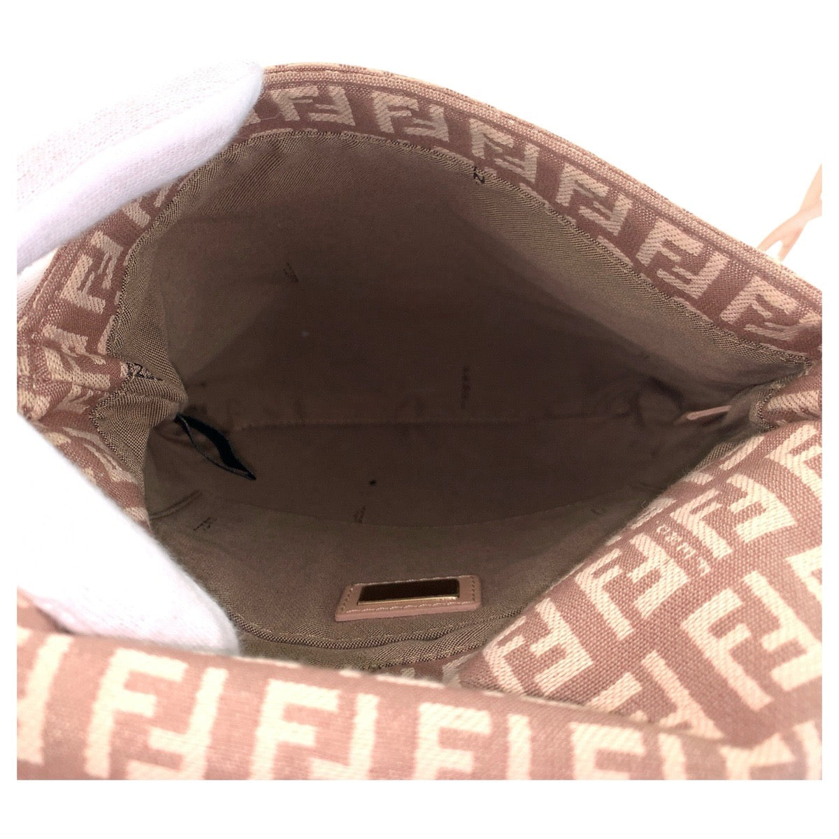 23116
FENDI フェンディ ズッキーノ ベージュ ベビーピンク ゴールド金具 キャンバス AC86201 ショルダーバッグ ポシェット レディース AB48