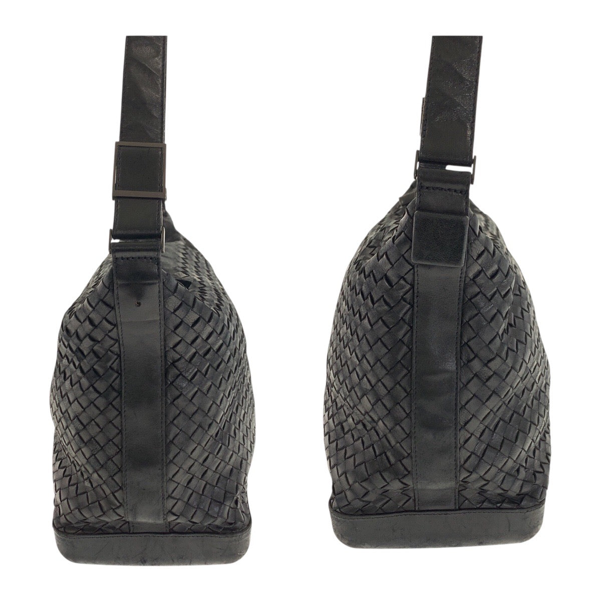23137
BOTTEGAVENETA ボッテガヴェネタ イントレチャート ブラック 黒 ガンメタ金具 レザー 10600106071NE ショルダーバッグ レディース ABP70