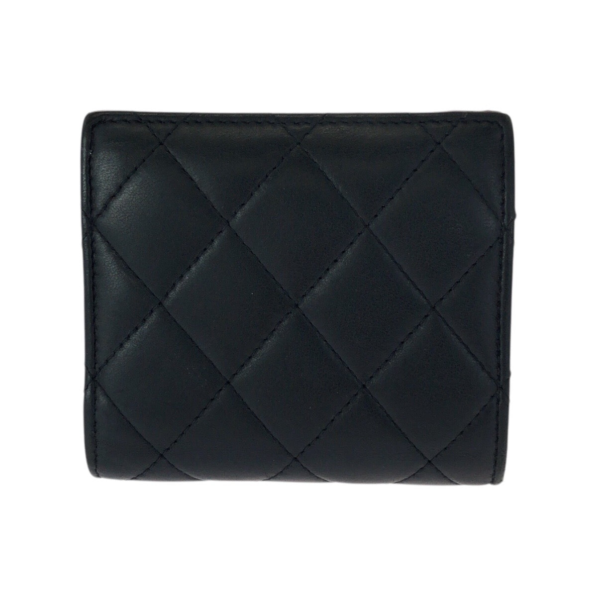 23154
CHANEL シャネル マトラッセ ココマーク ブラック 黒 ゴールド金具 ラムスキン 折財布 コンパクトウォレット レディース ABP66