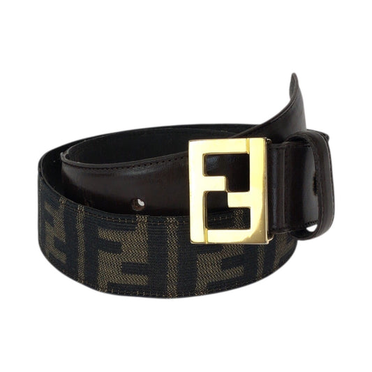 23169
FENDI フェンディ ズッカ FFロゴ サイズ44インチ ダークブラウン ゴールド金具 キャンバス / レザー ベルト レディース ABP20