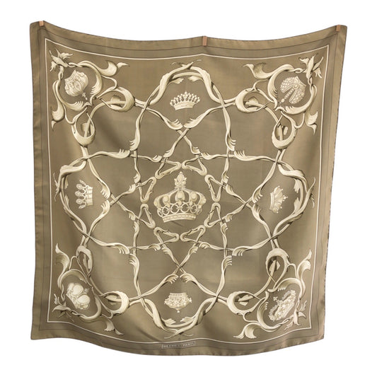 23187
HERMES エルメス カレ90 クラウン柄 ベージュ エトゥープ カーキ シルク スカーフ レディース ABP23