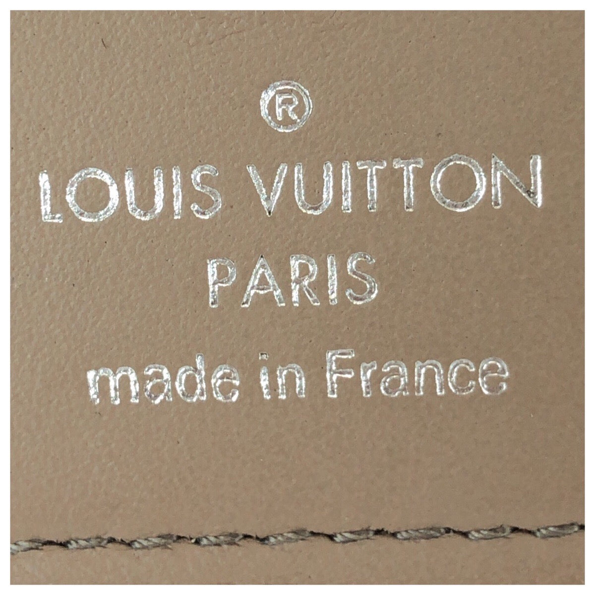 23191
LOUIS VUITTON ルイヴィトン ポルトフォイユ カプシーヌ コンパクト ピンク シルバー金具 レザー M62156 折財布 コンパクトウォレット レディース ABP30