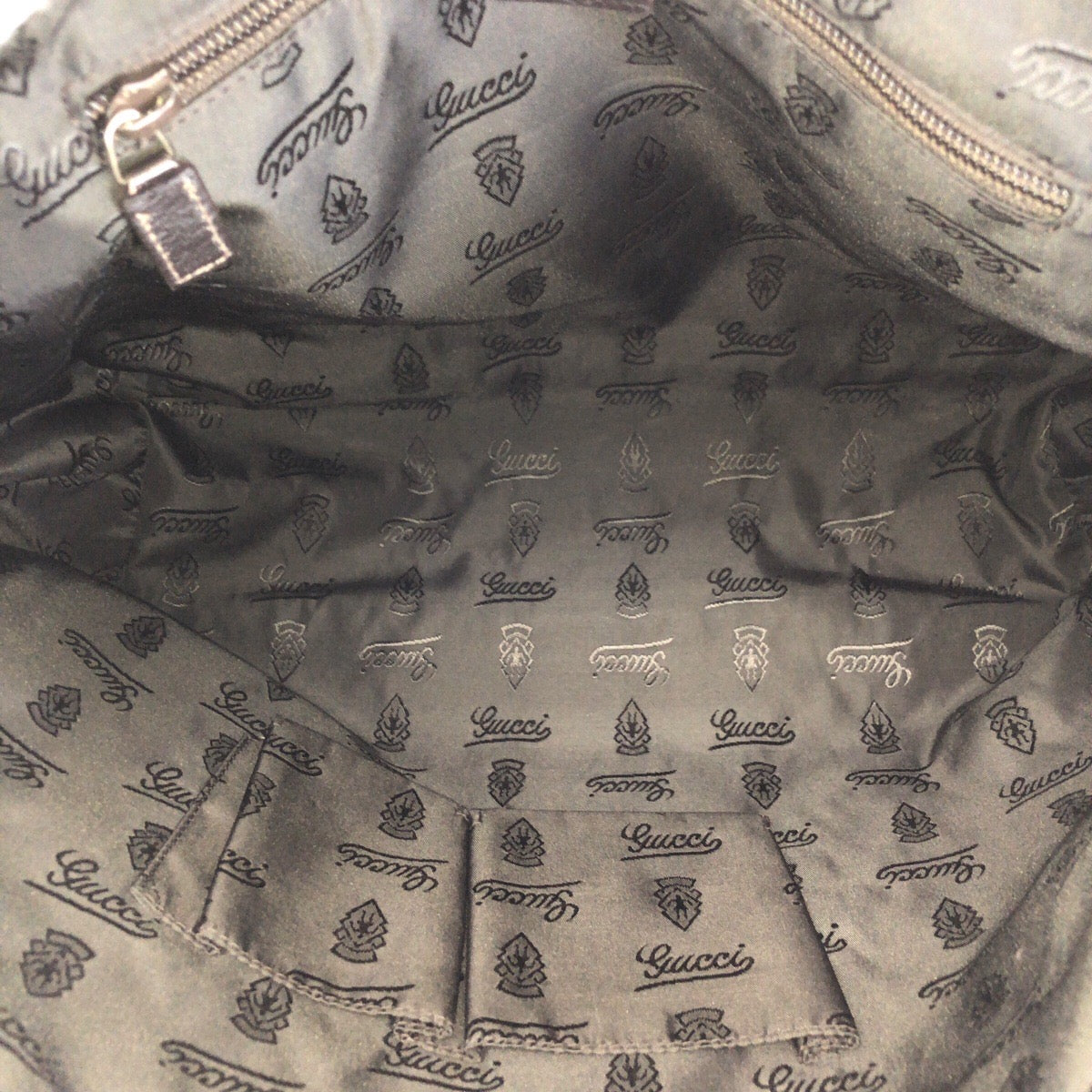 23206
GUCCI グッチ グッチシマ ダークブラウン シルバー金具 レザー 223665 ショルダーバッグ メッセンジャーバッグ メンズ ABP52