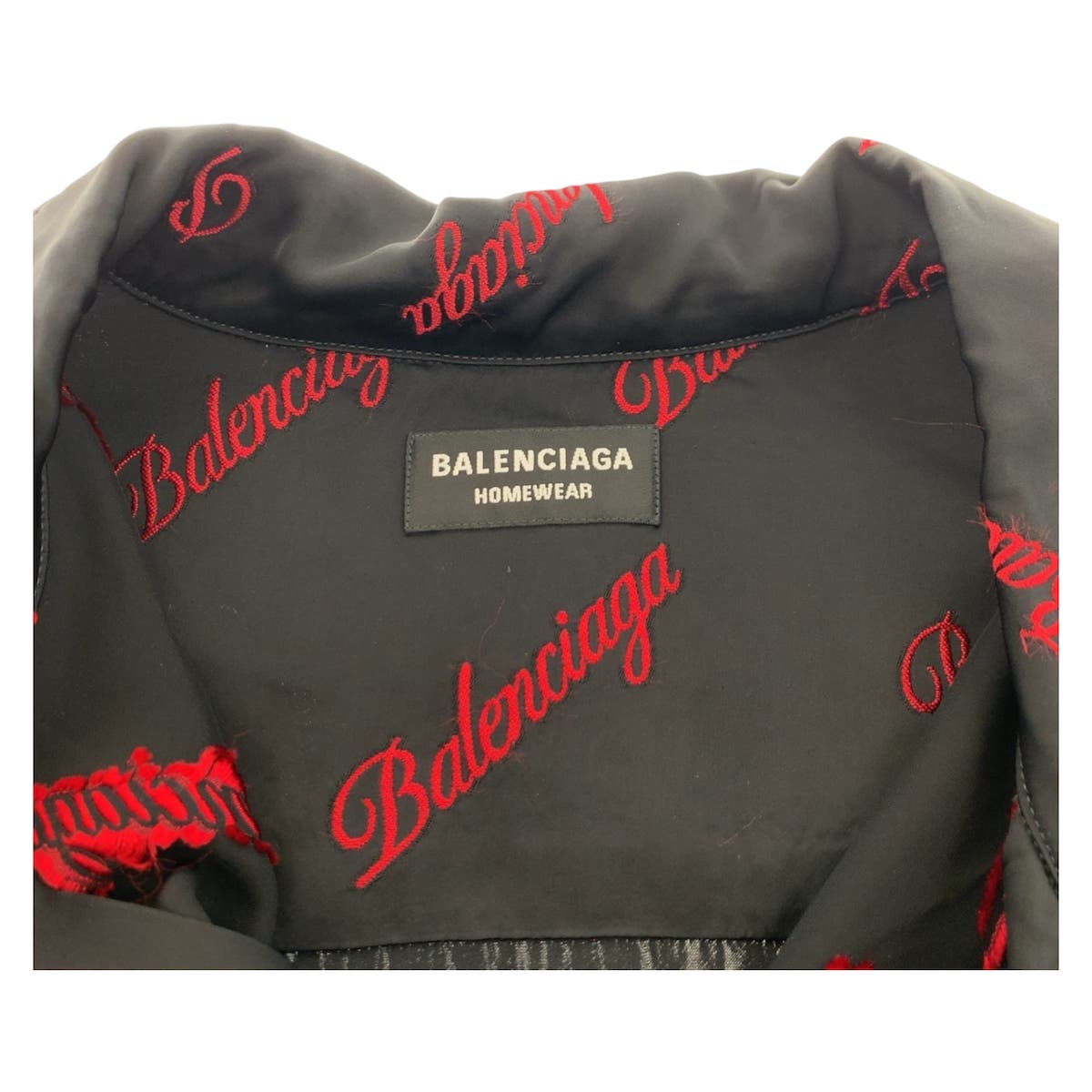 23207
BALENCIAGA バレンシアガ ロゴ総柄 サイズ37 ブラック 黒 レッド レーヨン / コットン 半袖シャツ メンズ ABP49