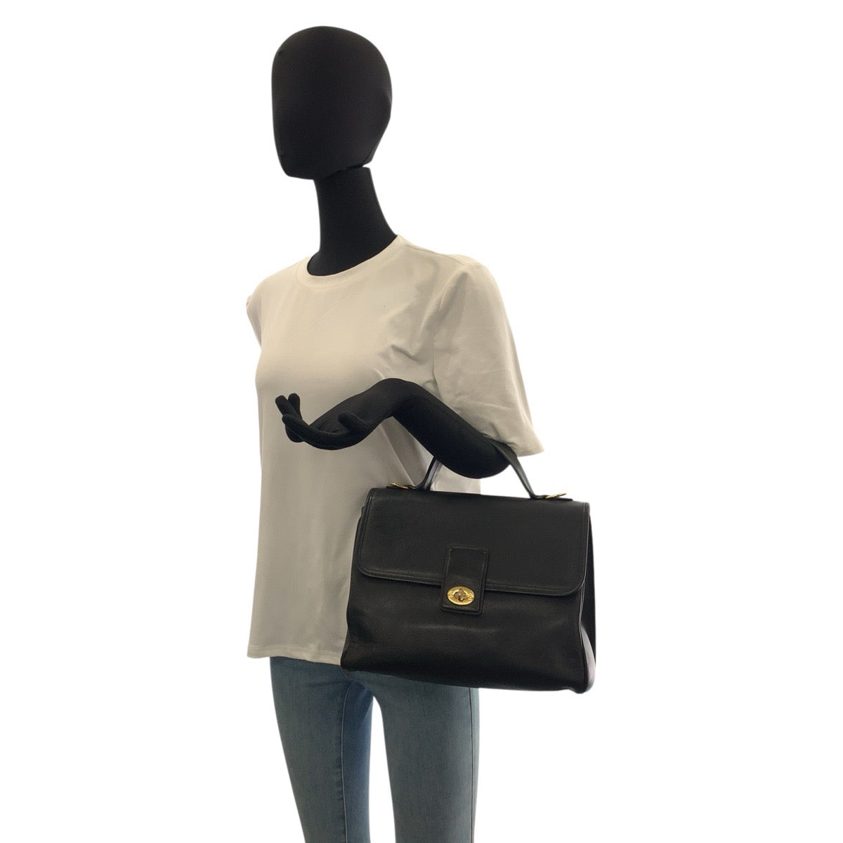 23268
GUCCI グッチ ヴィンテージ オールドグッチ ブラック 黒 ゴールド金具 レザー 000 33 0274 ハンドバッグ ショルダーバッグ 2way レディース ABP35