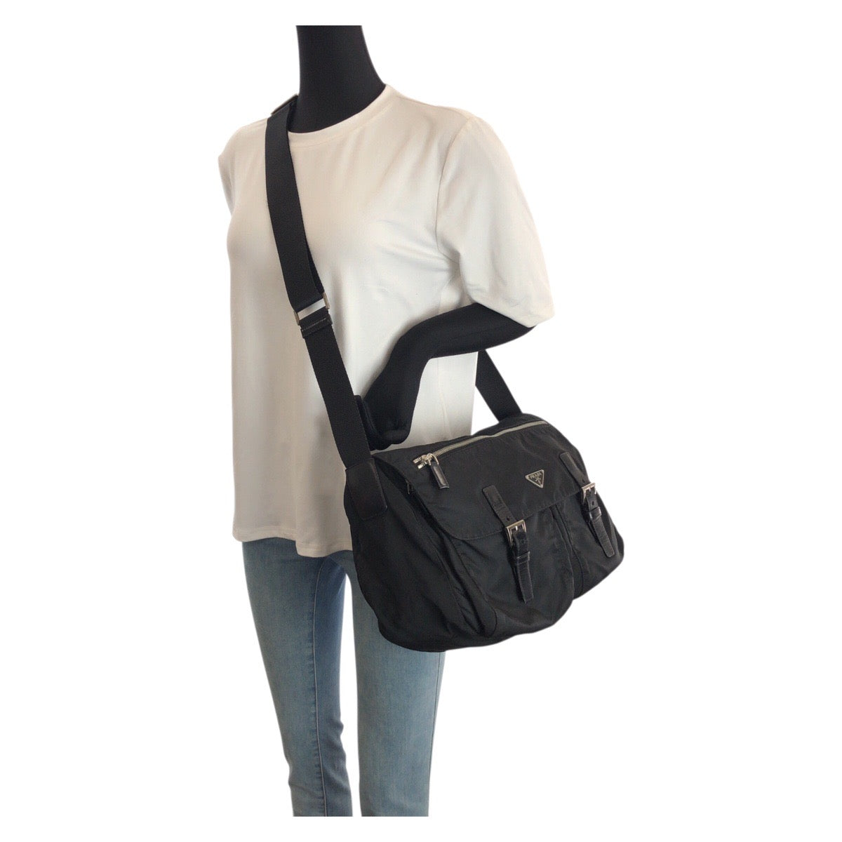 23269
PRADA プラダ テスート 三角ロゴプレート ブラック 黒 シルバー金具 ナイロン / レザー ショルダーバッグ メッセンジャーバッグ メンズ ABP42