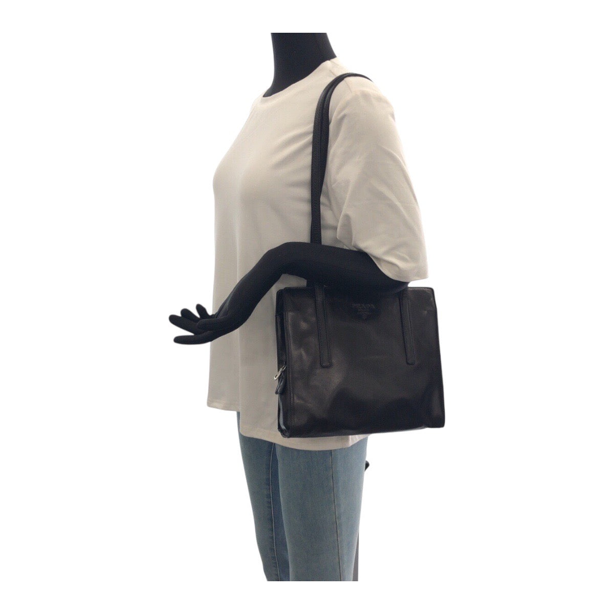 23273
PRADA プラダ ブラック 黒 シルバー金具 レザー ショルダーバッグ トートバッグ レディース ABP28