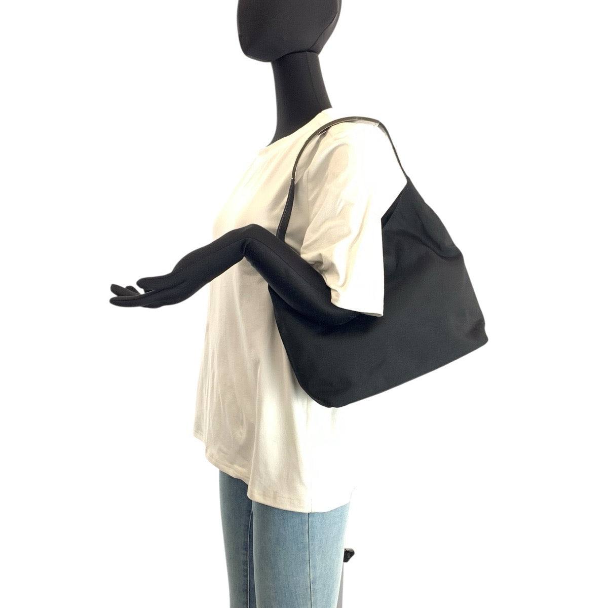 23274
GUCCI グッチ ブラック 黒 シルバー金具 ナイロン / レザー 002 8298 ショルダーバッグ ハンドバッグ レディース ABP28