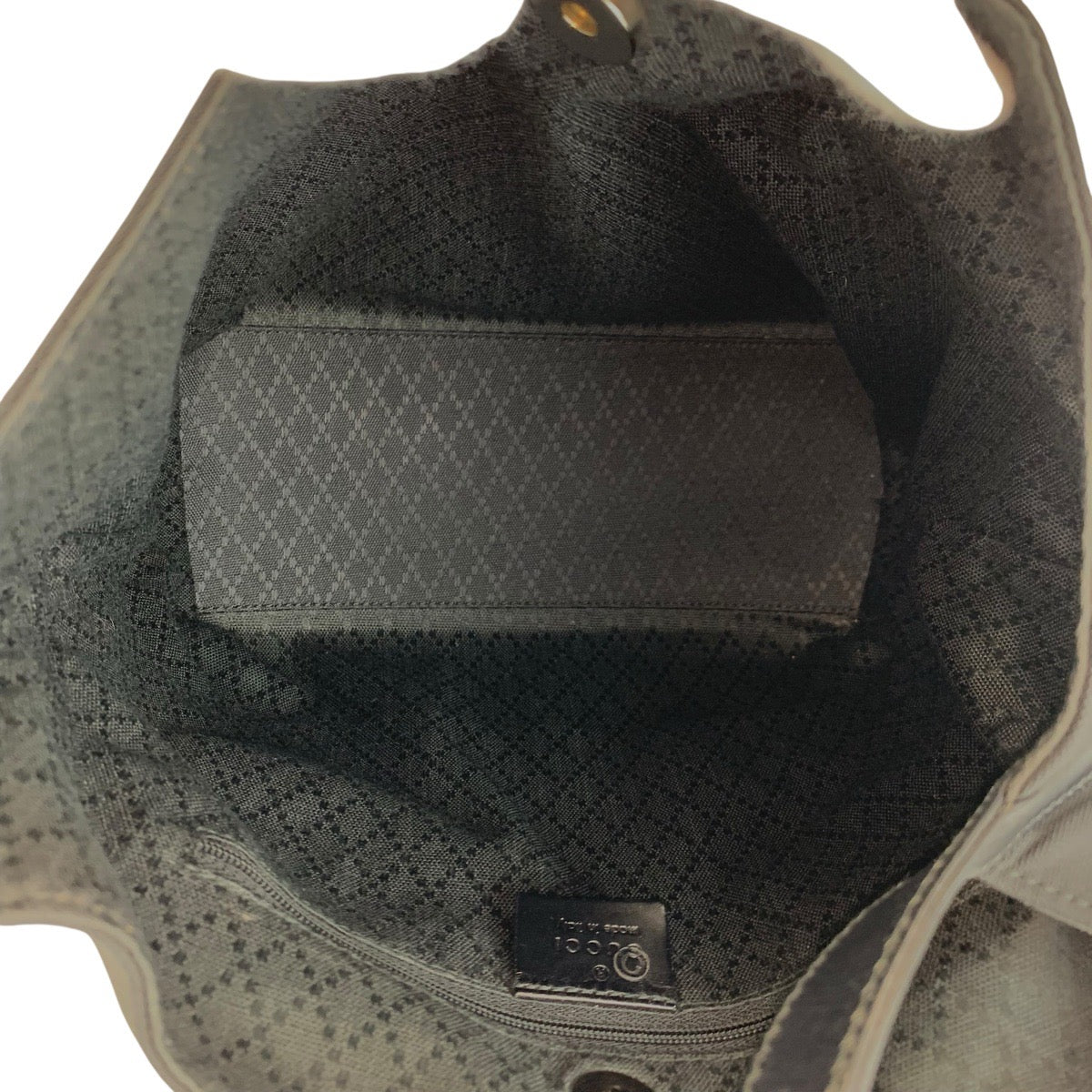23274
GUCCI グッチ ブラック 黒 シルバー金具 ナイロン / レザー 002 8298 ショルダーバッグ ハンドバッグ レディース ABP28