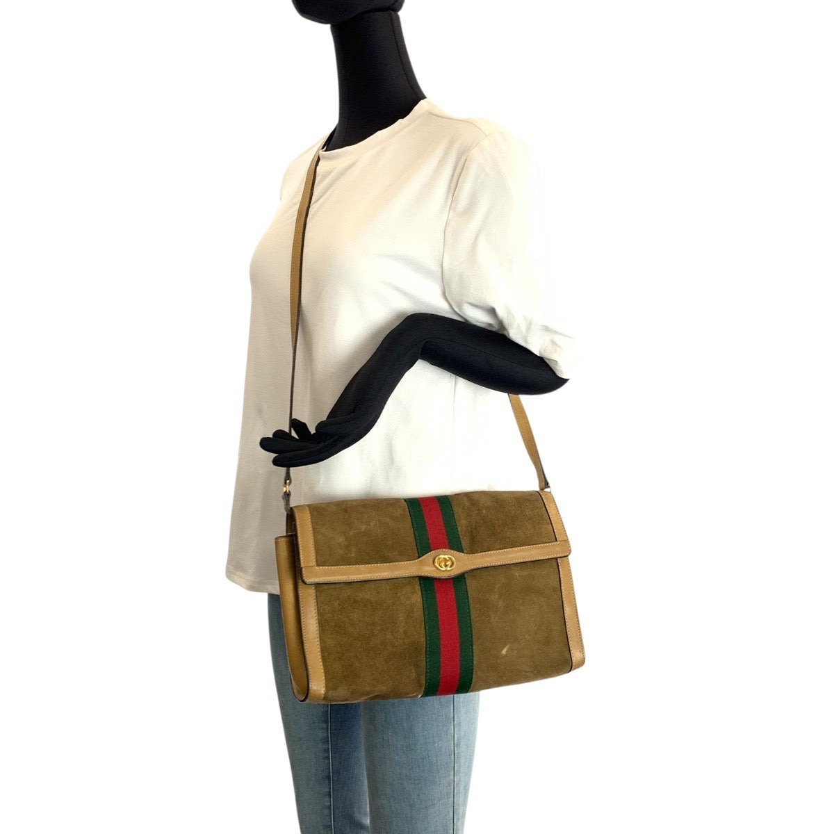 23297
GUCCI グッチ ヴィンテージ シェリーライン オールドグッチ ブラウン キャメル ゴールド金具 レザー 38 ショルダーバッグ メッセンジャーバッグ レディース AB42