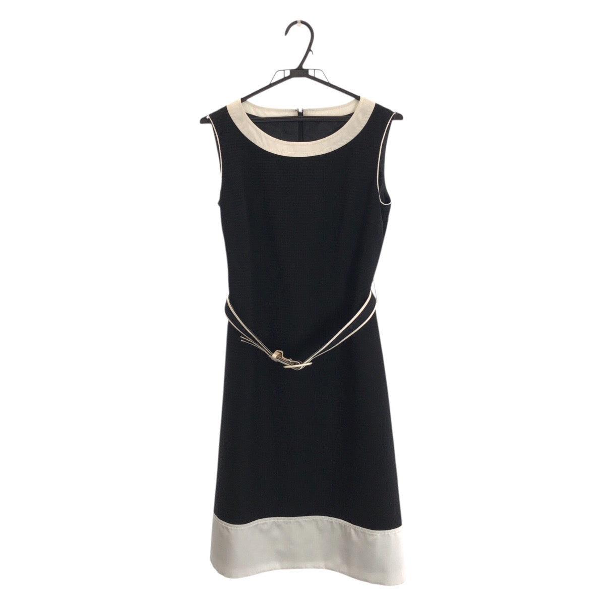 23356
courreges クレージュ サイズ38 ブラック ホワイト シルバー金具 コットン / ポリエステル 00004512 ワンピース ノースリーブ レディース ABP