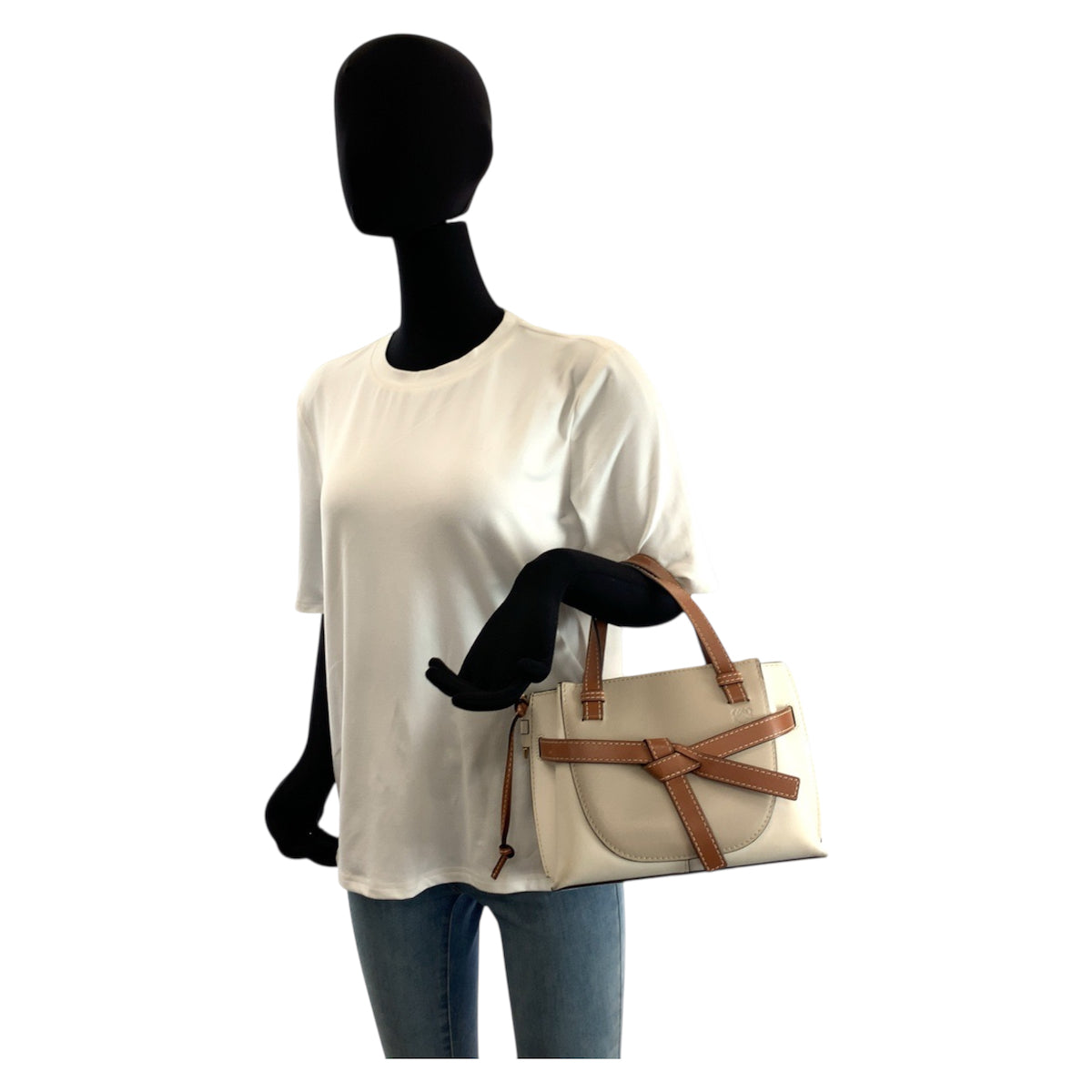 23365
LOEWE ロエベ ゲートトップハンドル ベージュ ブラウン ゴールド金具 レザー ハンドバッグ レディース AB56