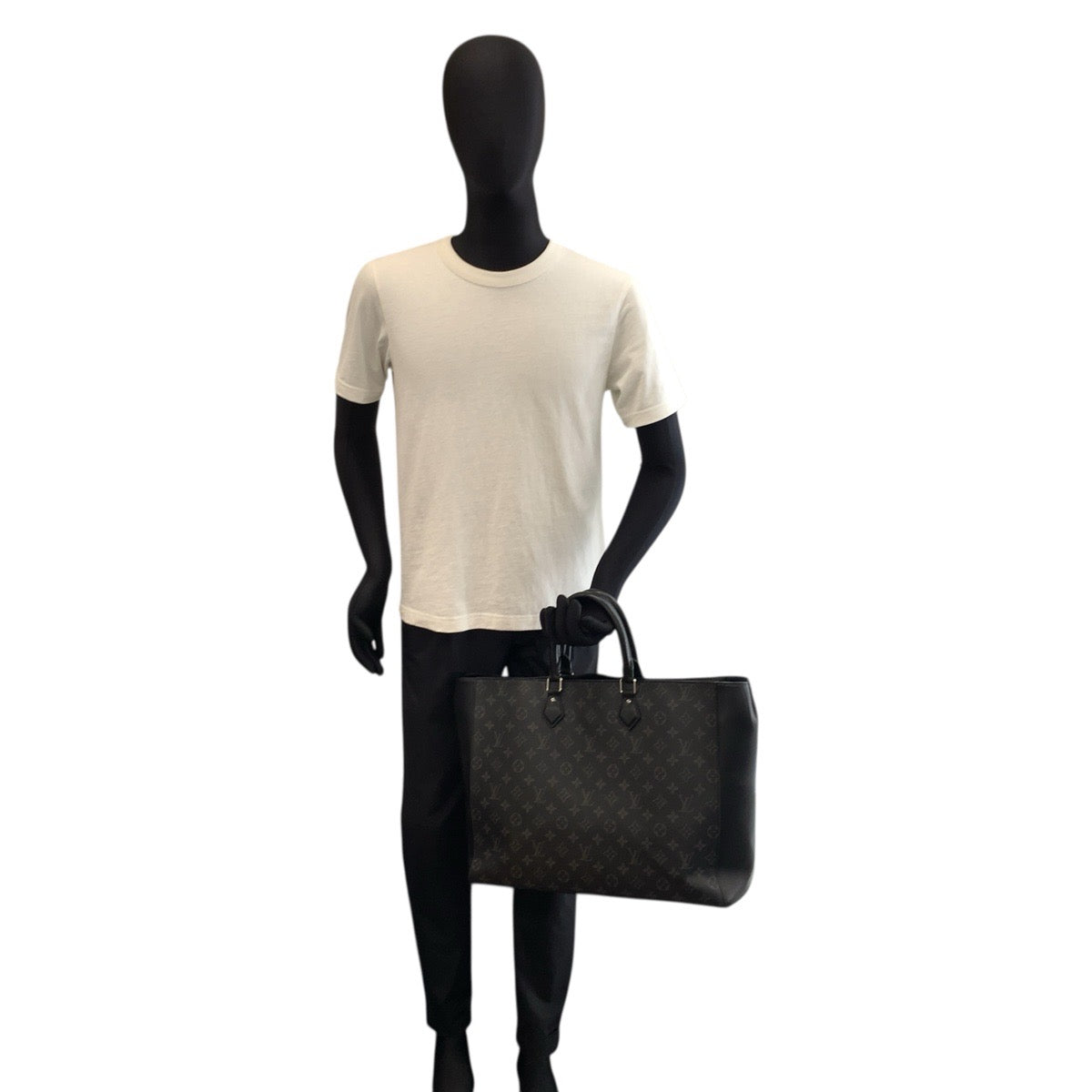 23368
LOUIS VUITTON ルイヴィトン モノグラムエクリプス グラン サック ブラック 黒 シルバー金具 PVC / レザー M44733 ビジネスバッグ トートバッグ メンズ A170