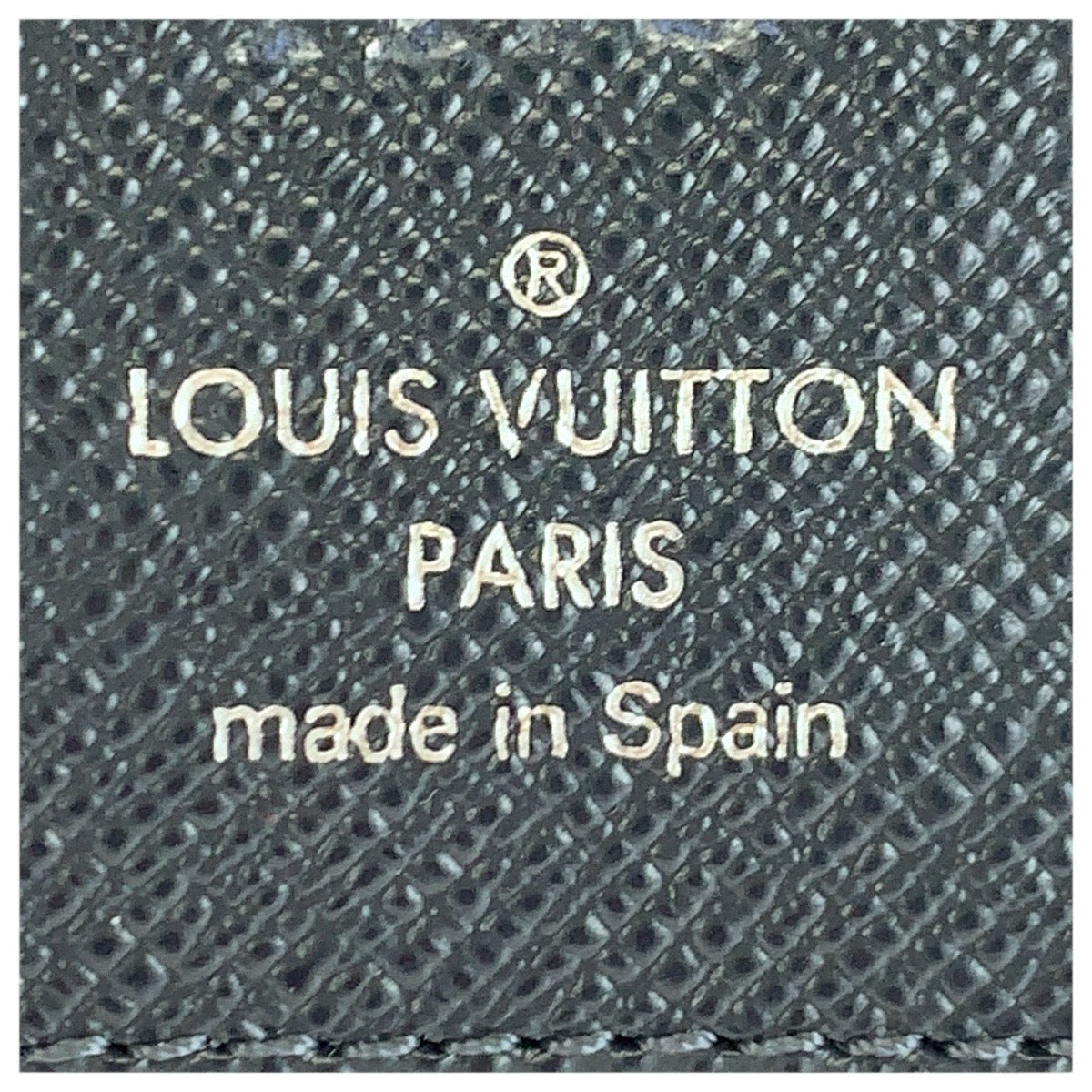 23387
LOUIS VUITTON ルイヴィトン モノグラム コバルト ヴェルティカル ストライプ ネイビー レッド シルバー金具 PVC M61678 長財布 ラウンドファスナー メンズ ABP35