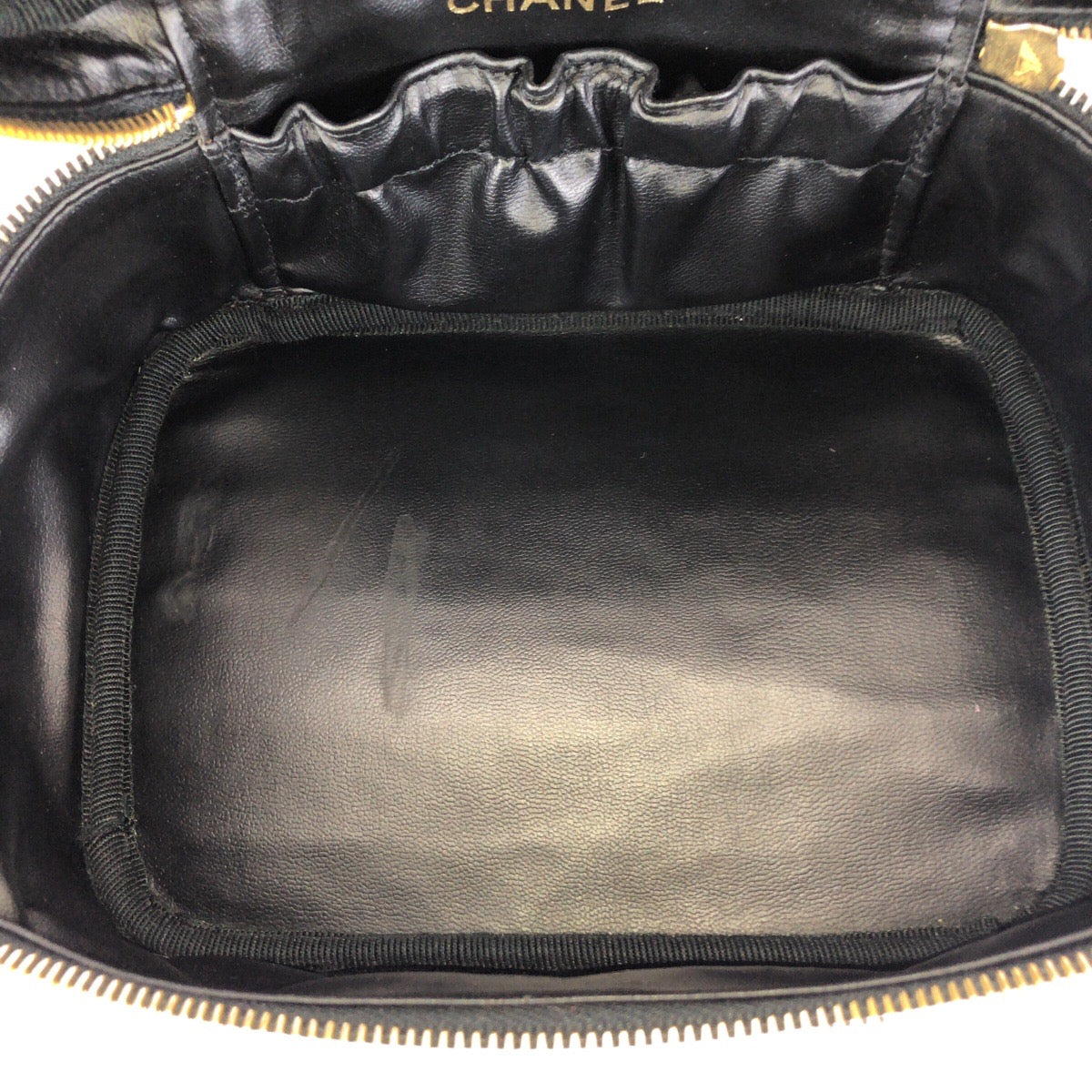 23406
CHANEL シャネル ヴィンテージ ビコローレ ココマーク ブラック 黒 ゴールド金具 ラムスキン ハンドバッグ バニティバッグ 化粧ポーチ レディース ABP74