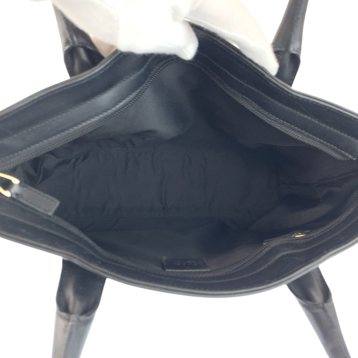 23427
GUCCI グッチ ブラック 黒 シルバー金具 GGキャンバス / レザー 33890 トートバッグ ハンドバッグ レディース ABP42