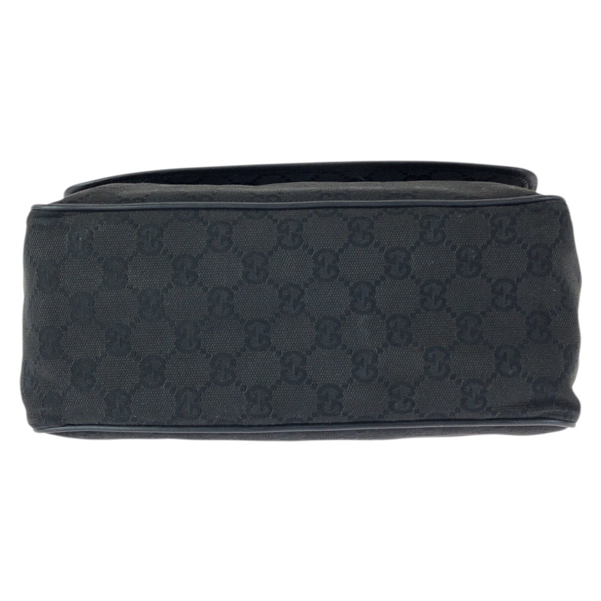 23460
GUCCI グッチ ブラック 黒 シルバー金具 GGキャンバス / レザー 28562 ショルダーバッグ メッセンジャーバッグ メンズ ABP38